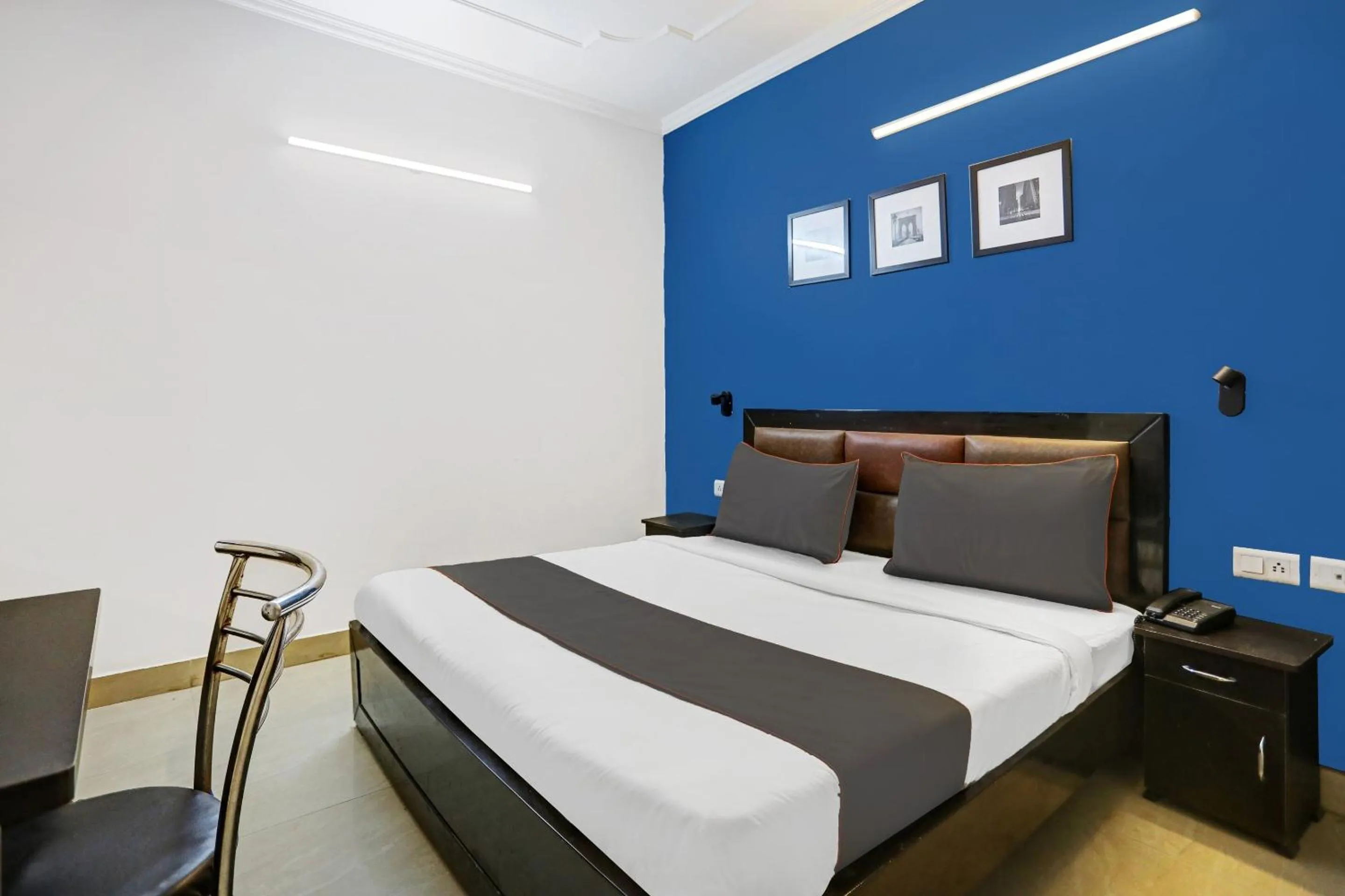 Bedroom, Bed in Super Collection O Agniv Residency Near Saket Metro