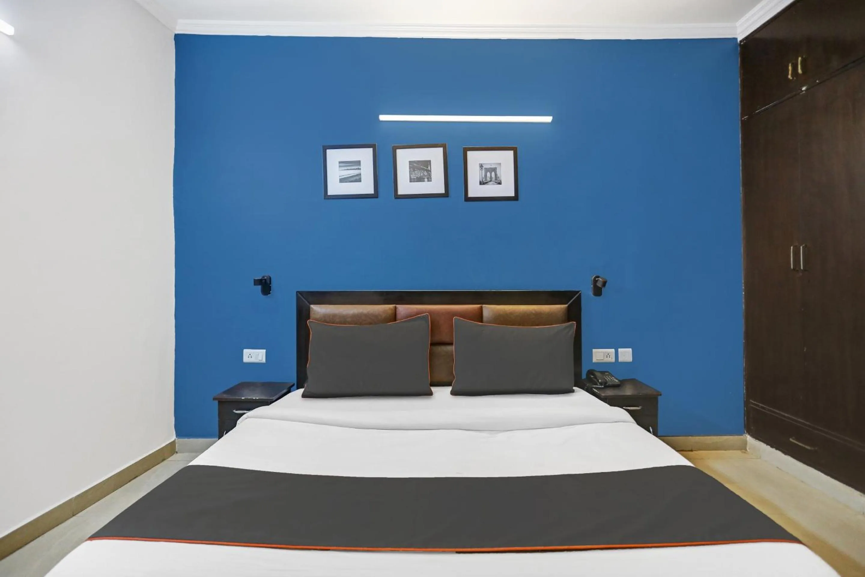 Bedroom, Bed in Super Collection O Agniv Residency Near Saket Metro