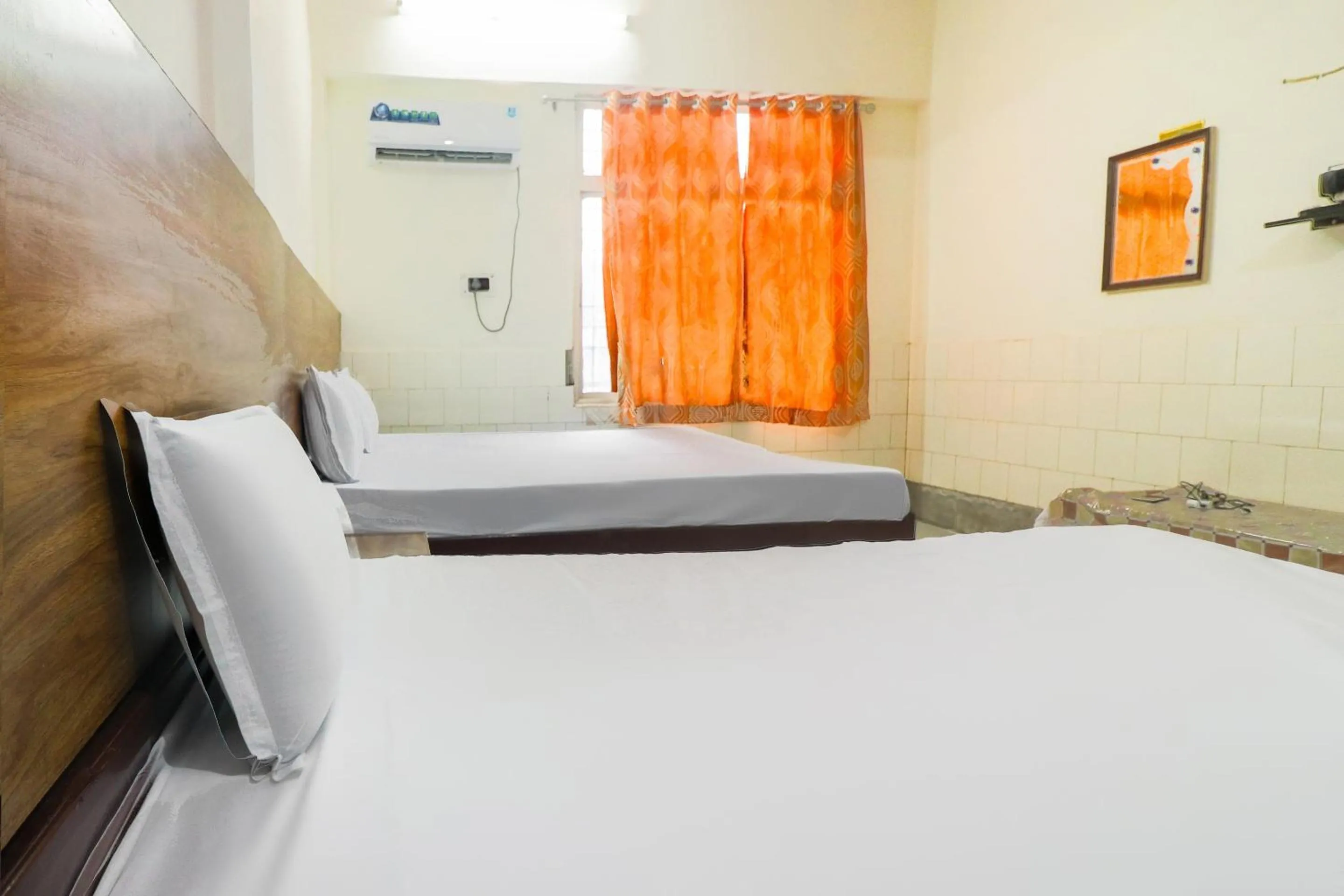 Bedroom, Bed in SPOT ON Hotel Anand Bhawan