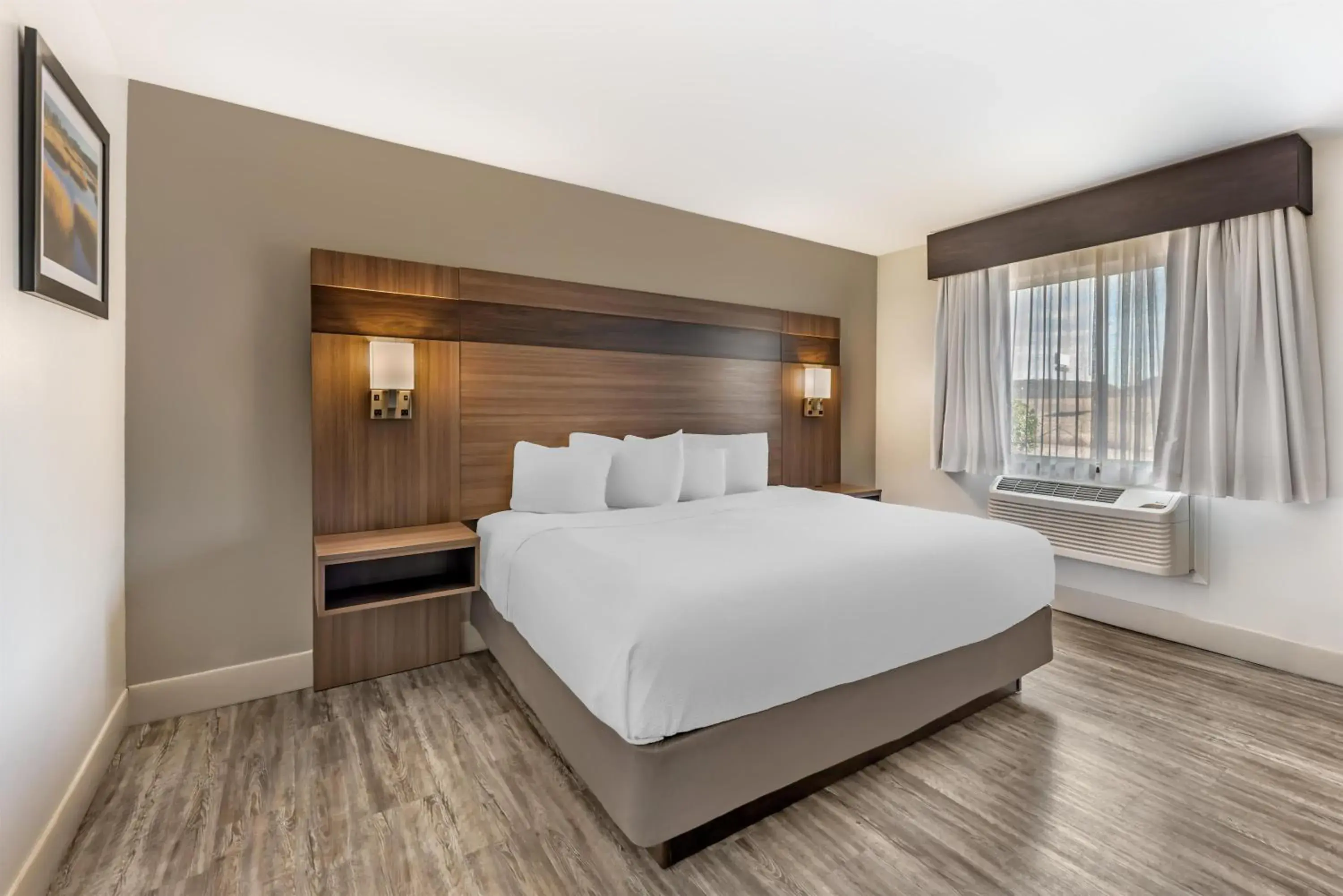 Photo of the whole room, Bed in Best Western Dos Rios Photo of the whole room, Bed in Best Western Dos Rios