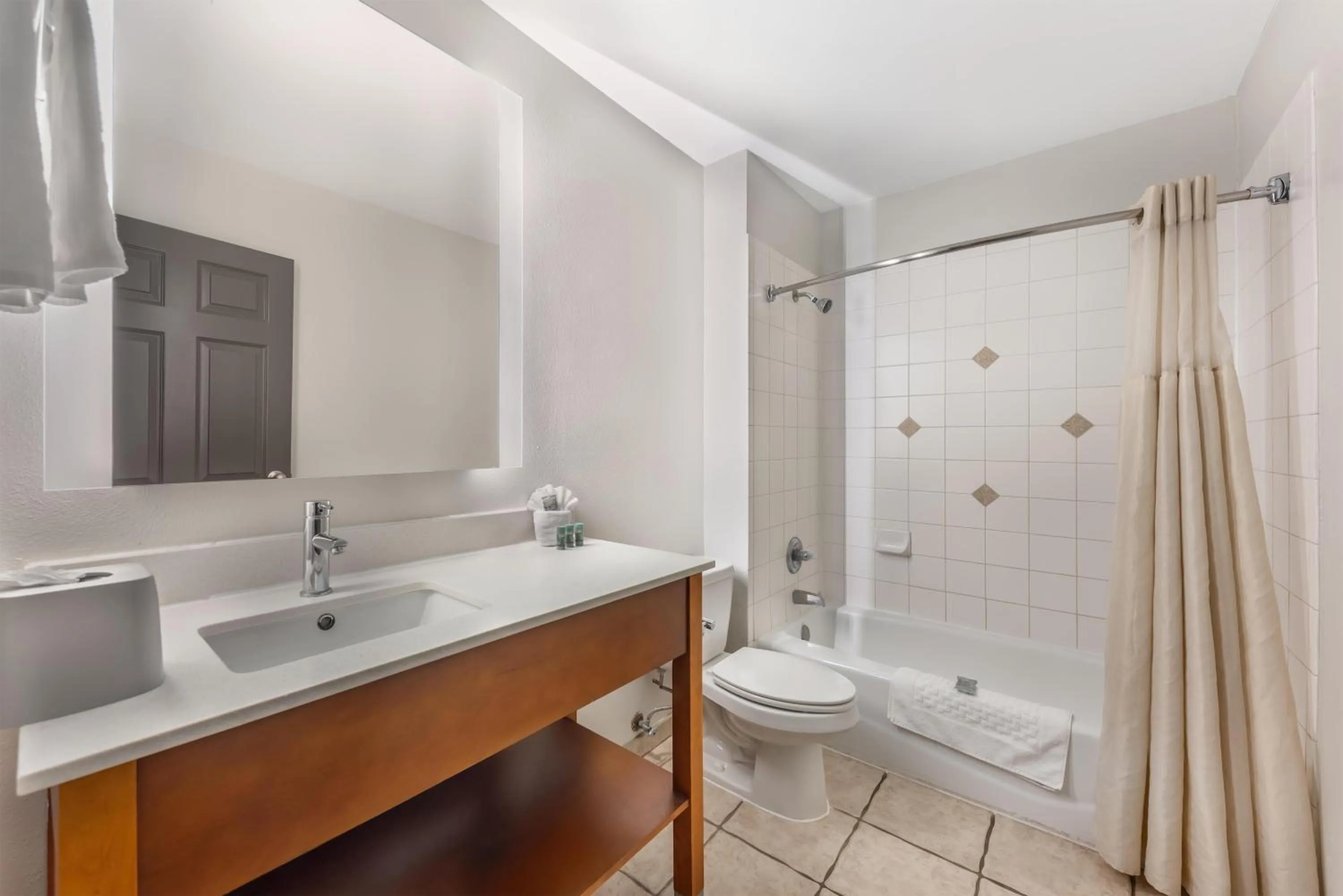 Bathroom in Best Western Dos Rios