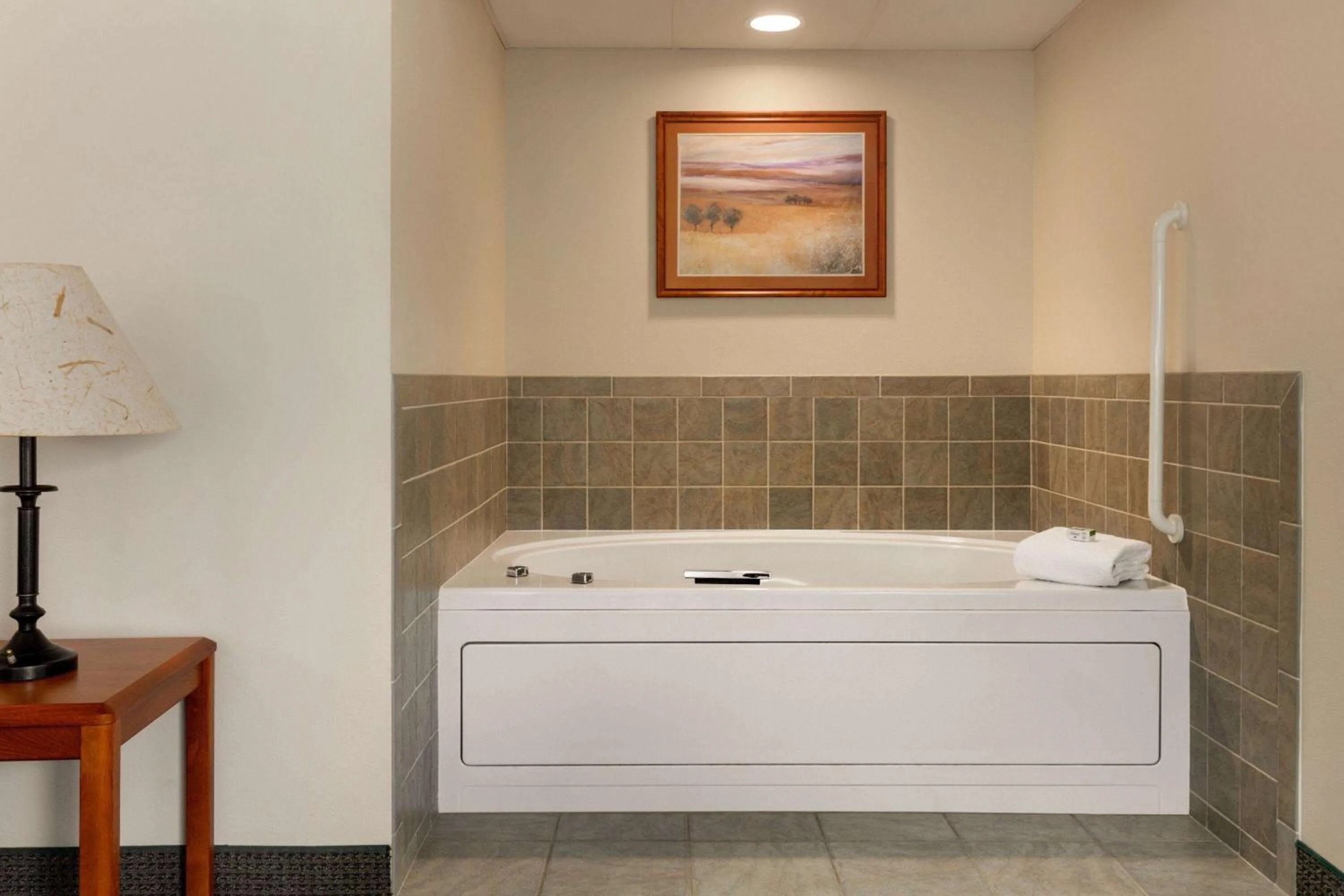 Photo of the whole room in AmericInn by Wyndham Havre