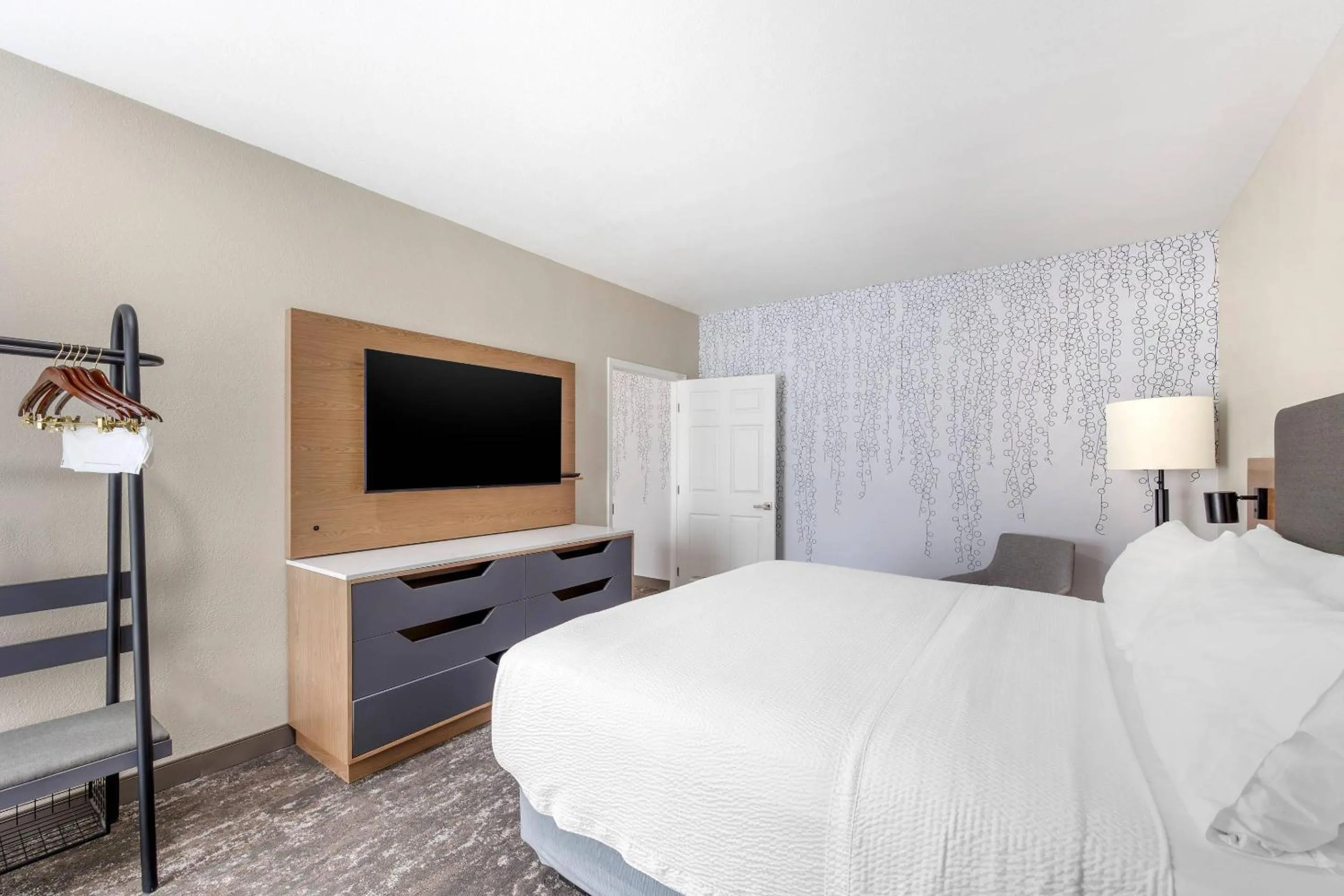Bedroom, Bed in Kiota Inn & Event Center Sutter Creek, an Ascend Collection Hotel