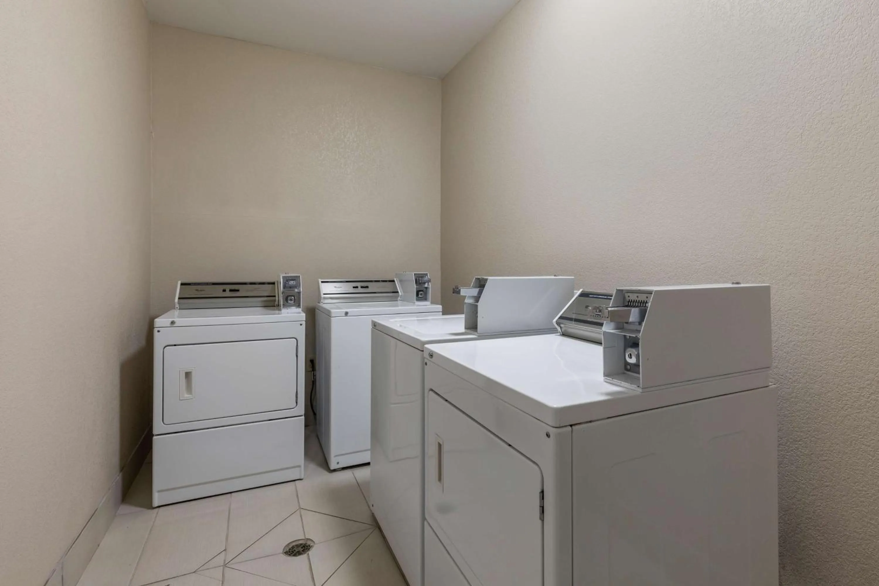laundry in Best Western Palo Duro Canyon Inn & Suites