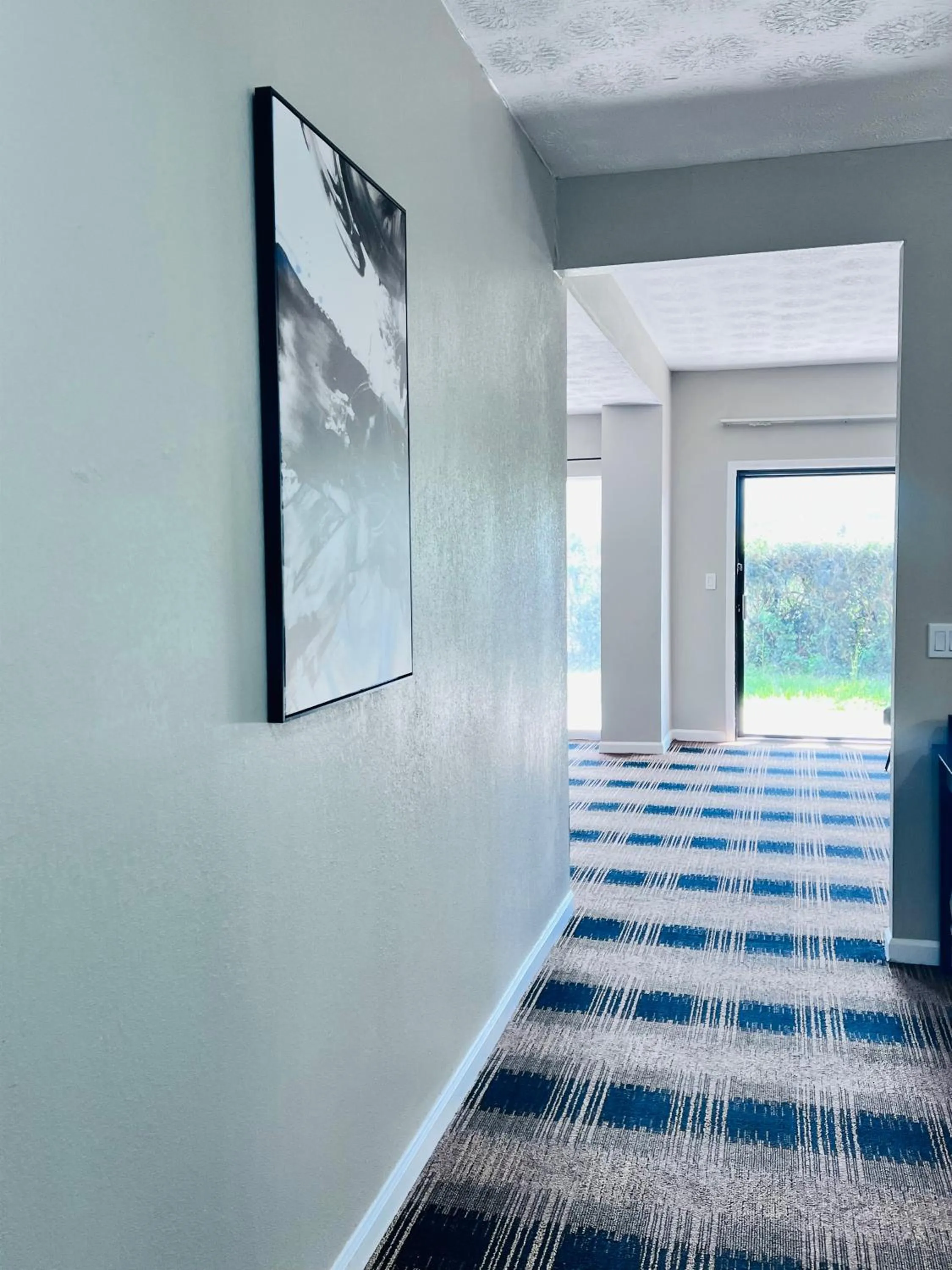 Living room in Knights Inn Dillard