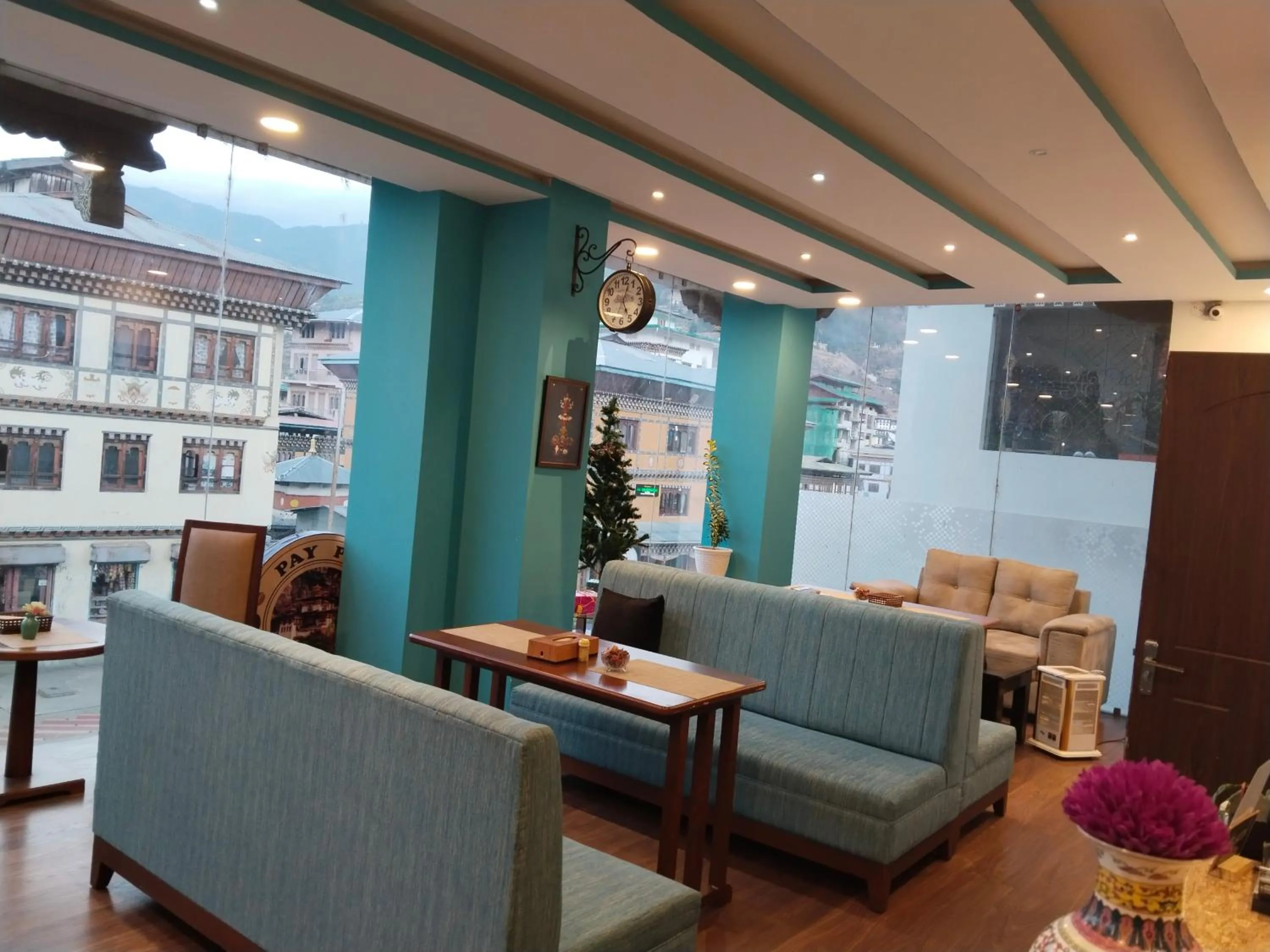 Living room in Nirvana Inn