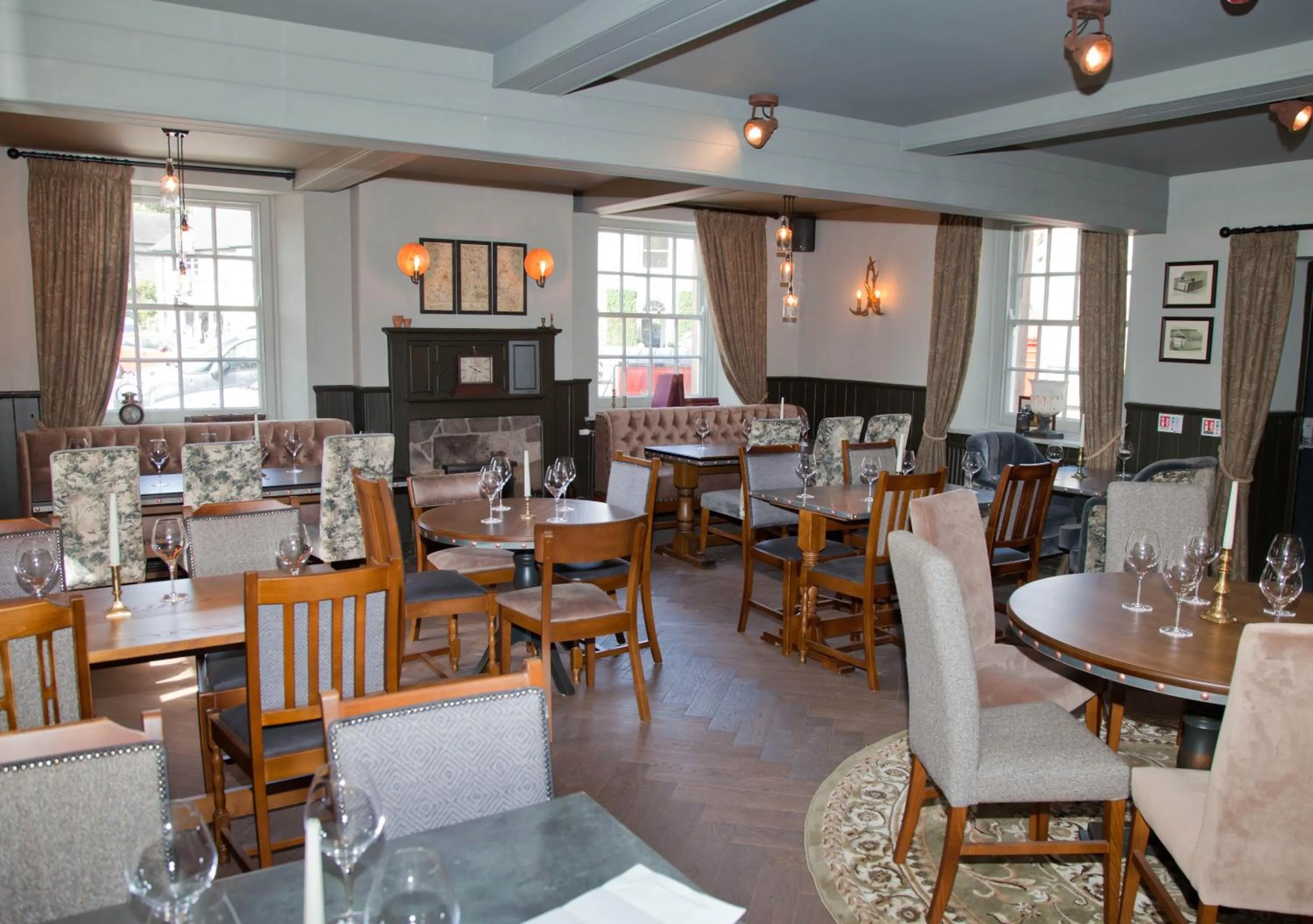 Dining area in Devonshire Arms