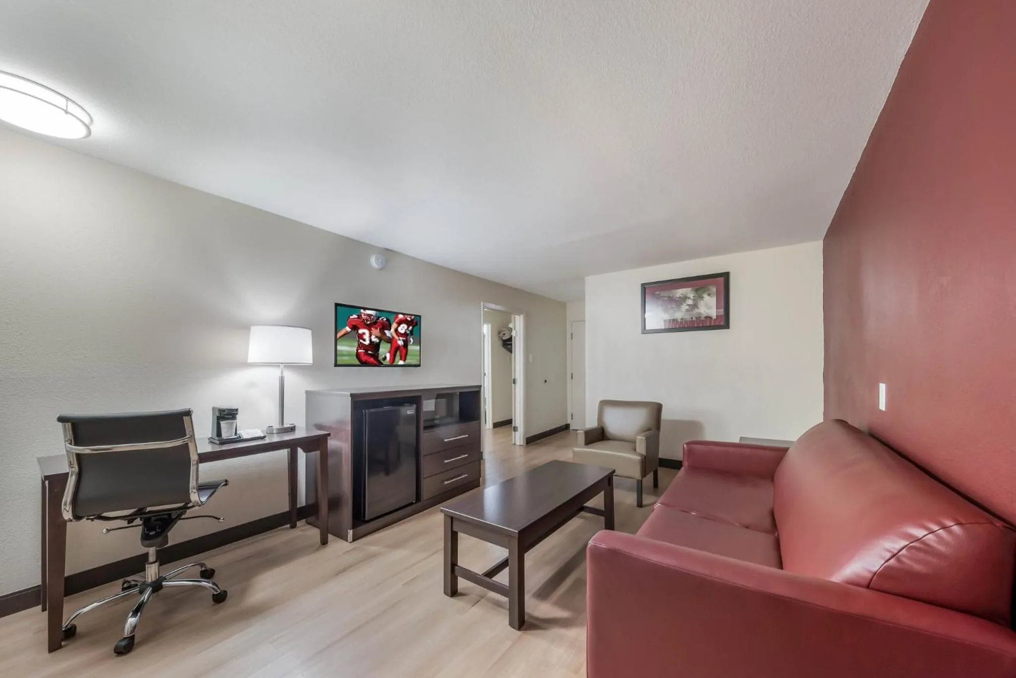 Photo of the whole room in Red Roof Inn & Suites Denton