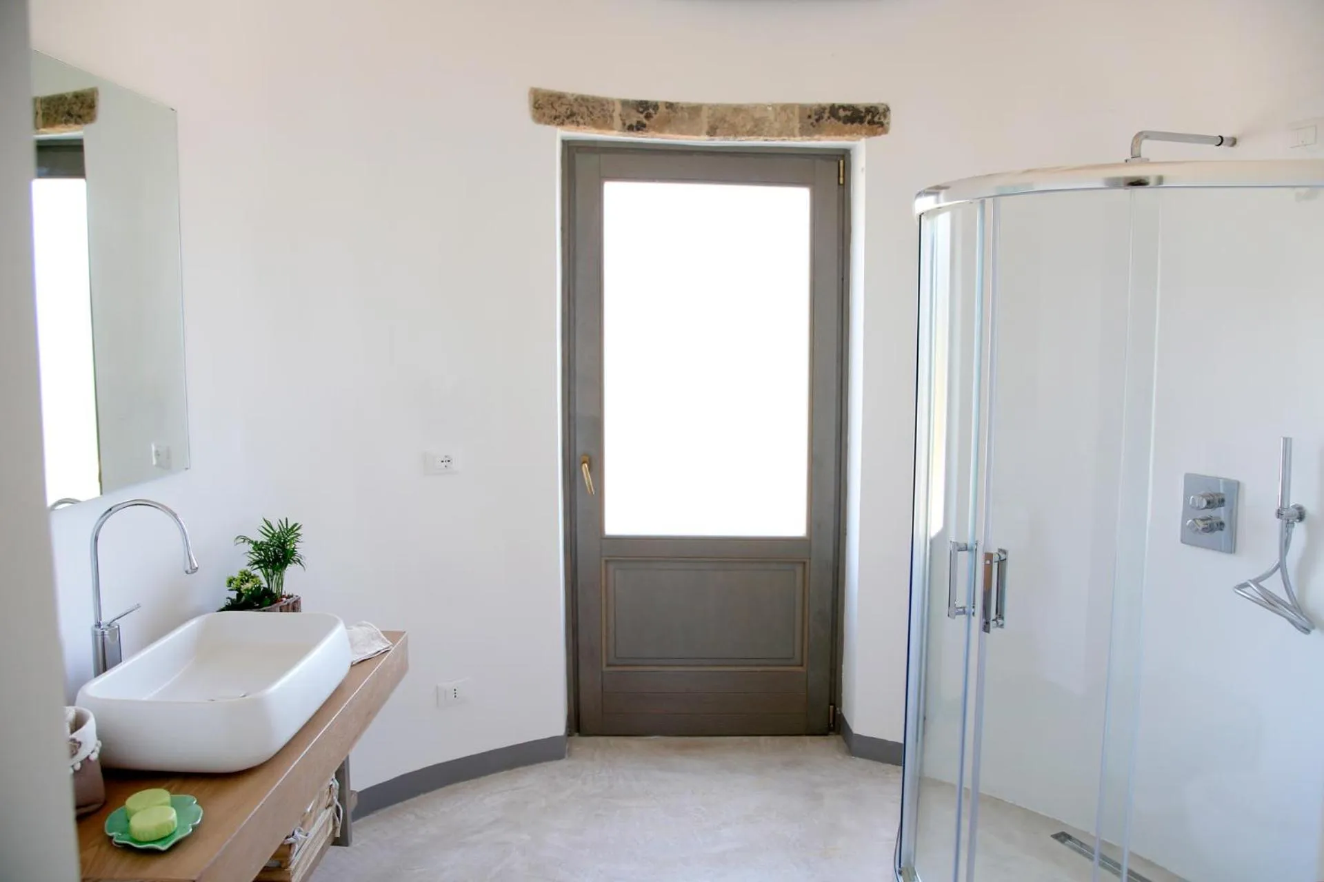 Shower in Palummare - Agri Hotel Relais