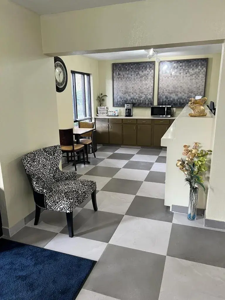 Lobby or reception in Guest Inn Lake City Lobby or reception in Guest Inn Lake City