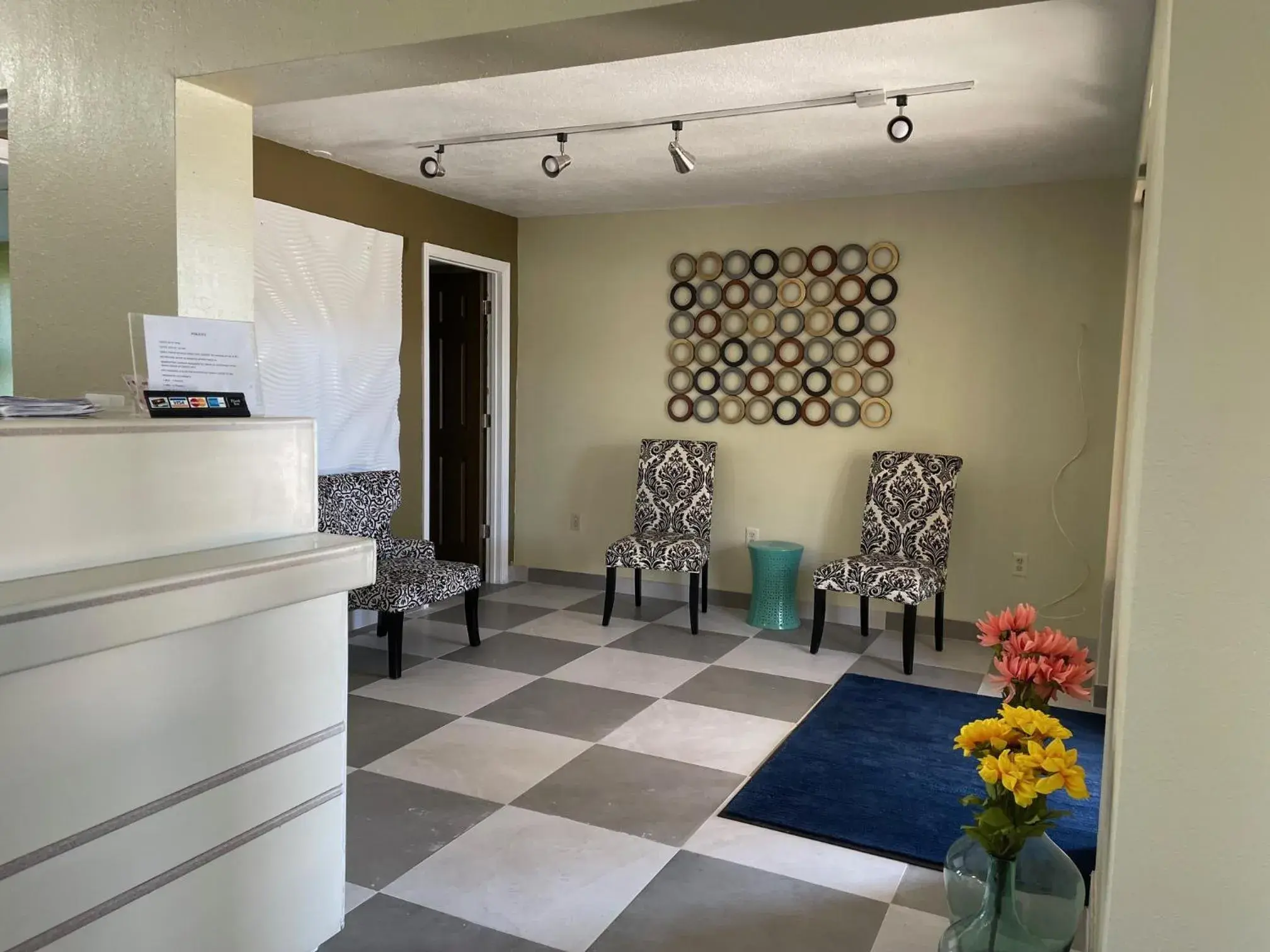 Lobby or reception in Guest Inn Lake City Lobby or reception in Guest Inn Lake City