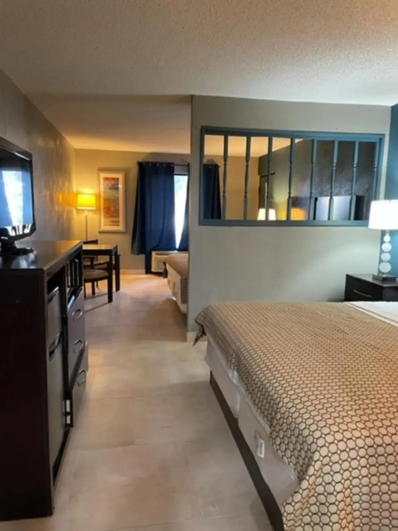 Photo of the whole room, Bed in Guest Inn Lake City Photo of the whole room, Bed in Guest Inn Lake City