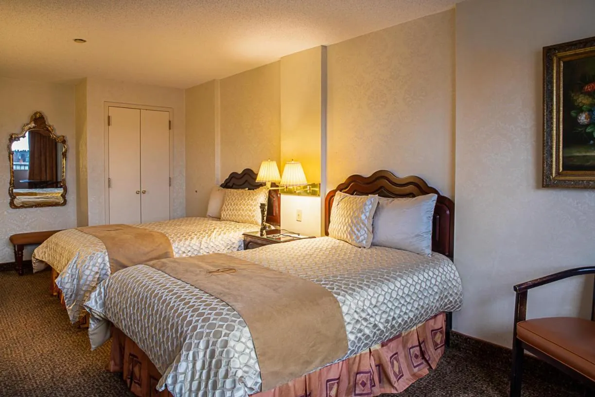 Bedroom, Bed in The Avenue Plaza