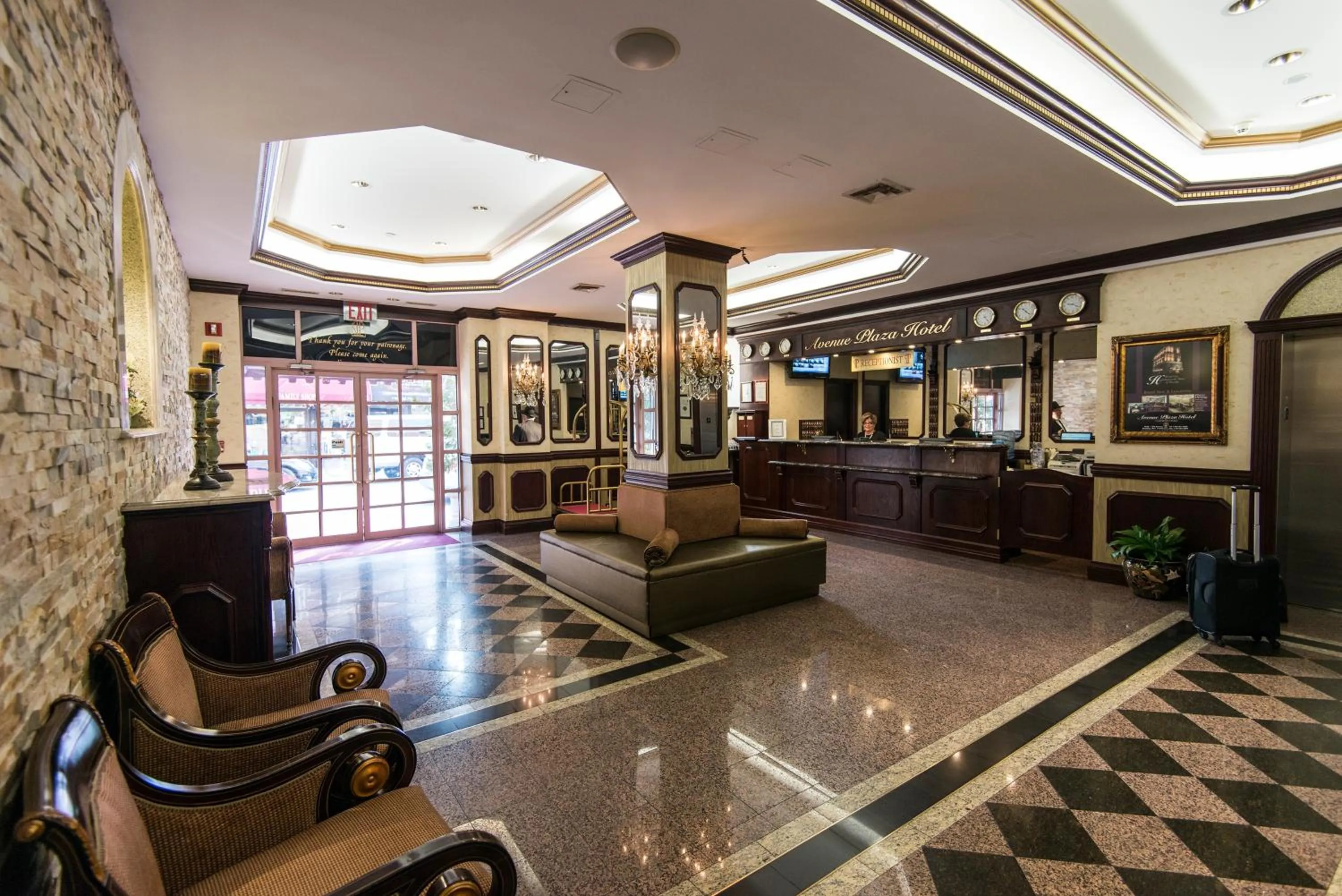 Lobby or reception in The Avenue Plaza