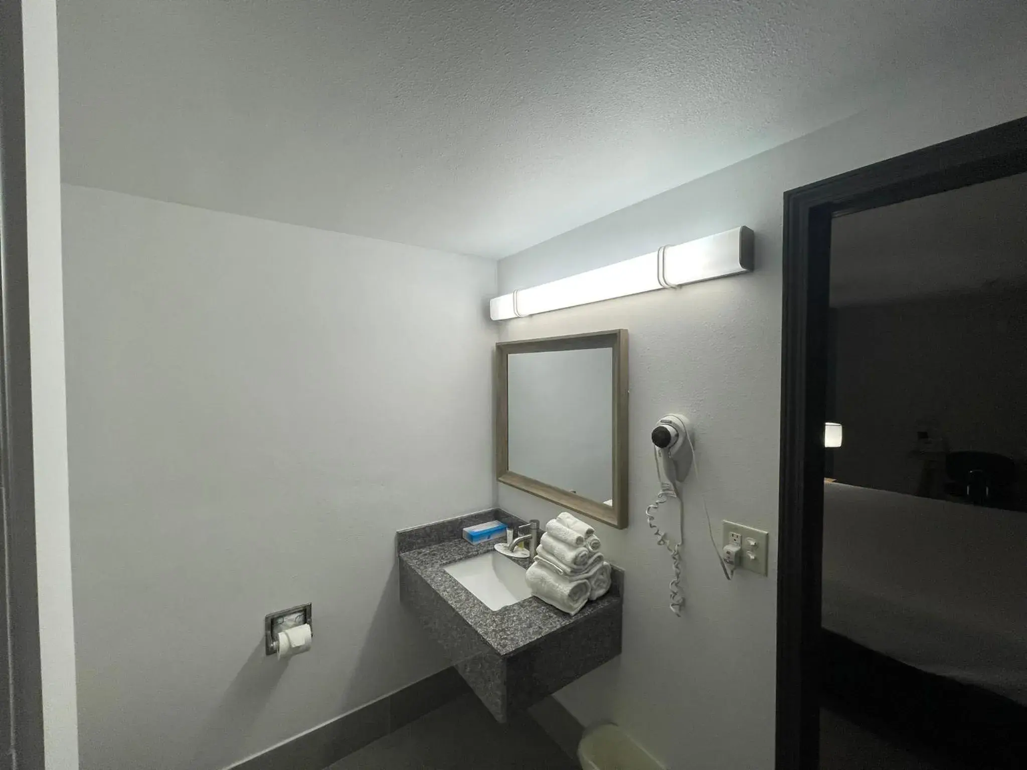 Days Inn by Wyndham Shawnee Days Inn by Wyndham Shawnee