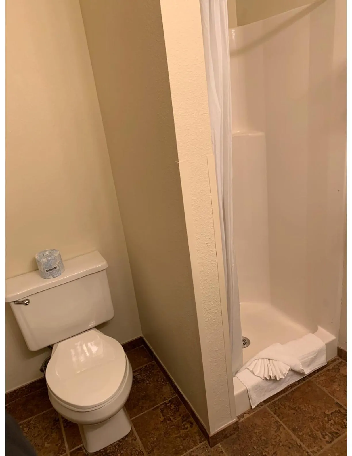 Bathroom in Kings Inn Cody