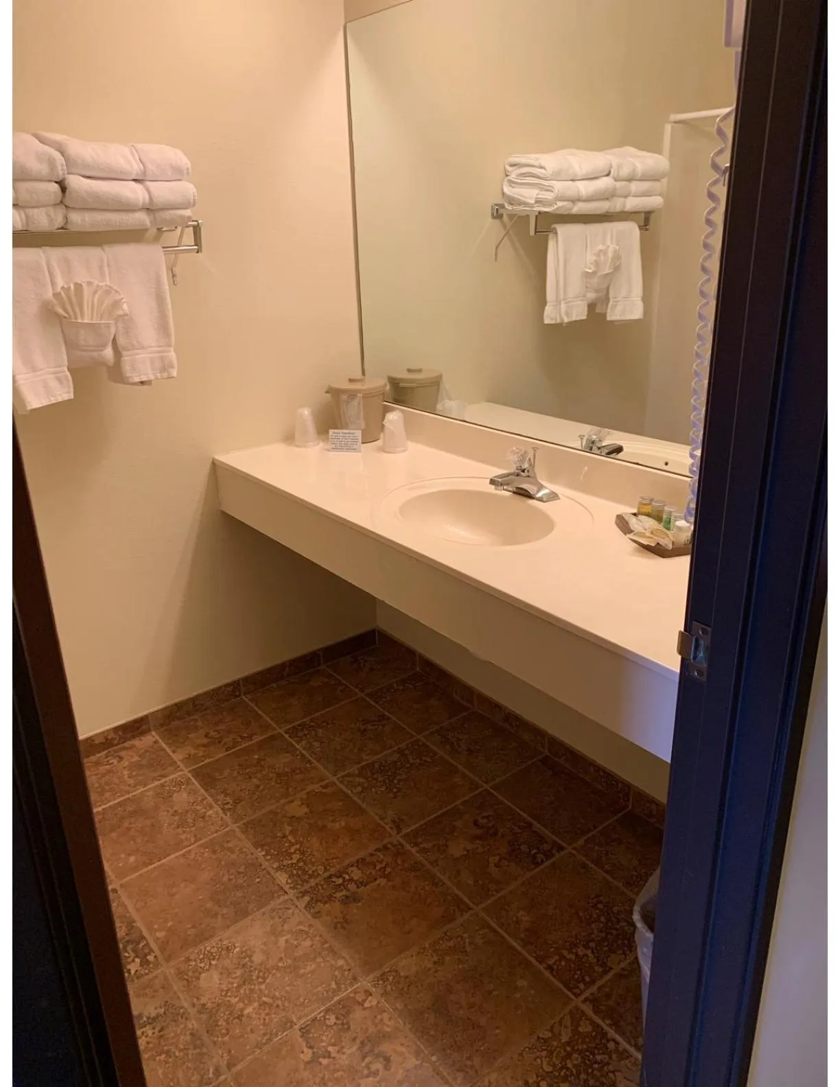 Bathroom in Kings Inn Cody