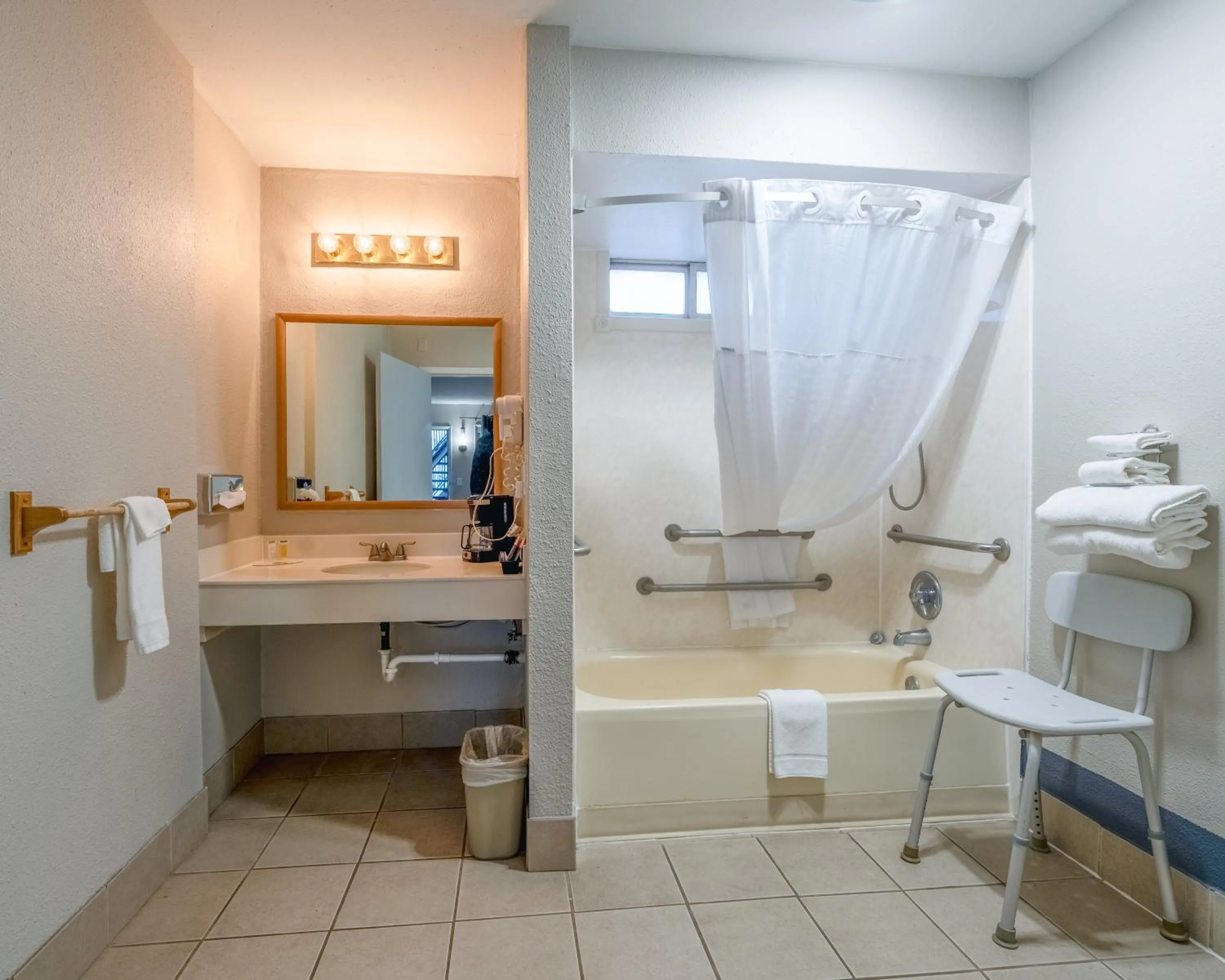 Days Inn by Wyndham Burns