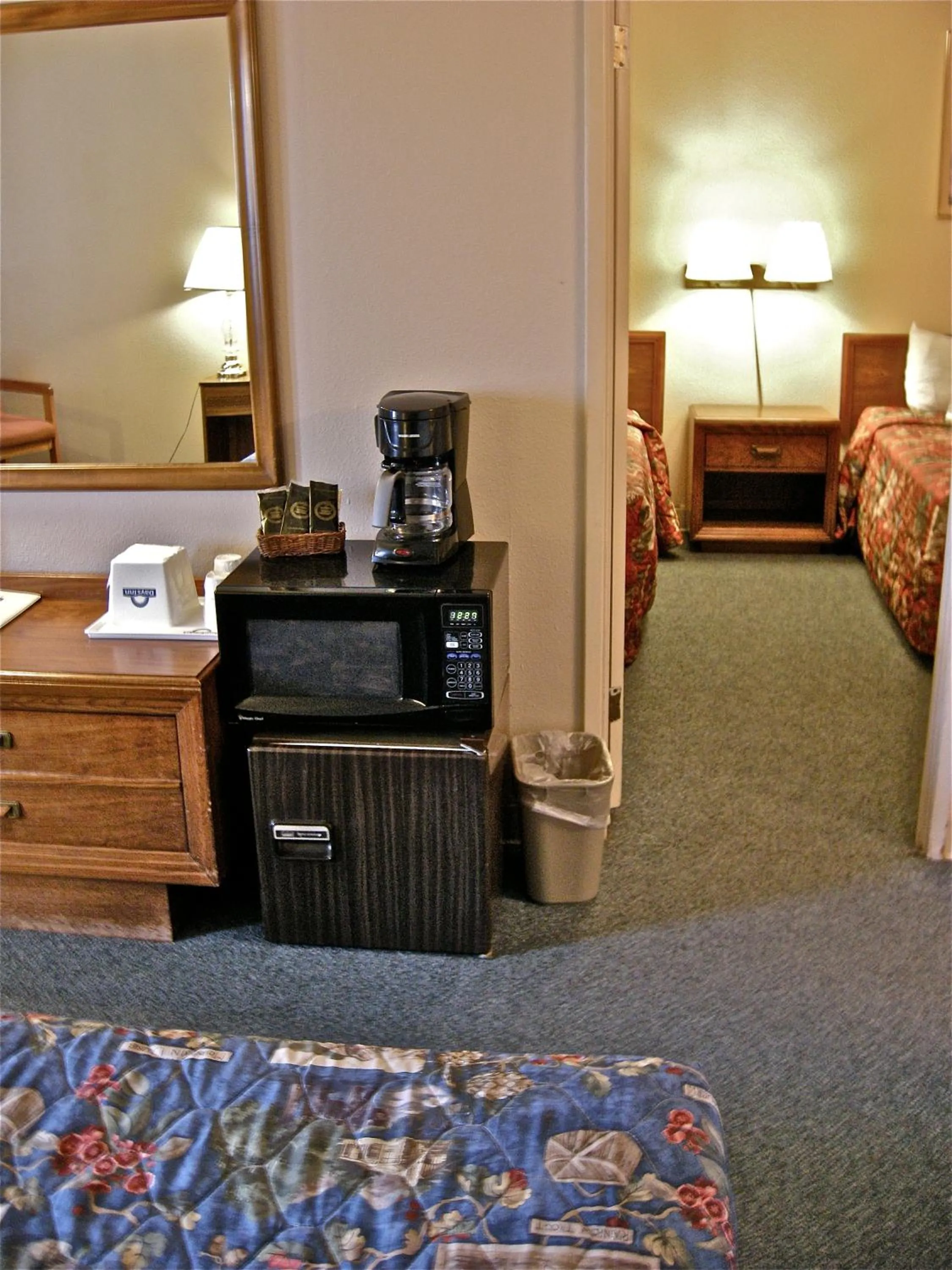 Bedroom, Bed in Days Inn by Wyndham Burns