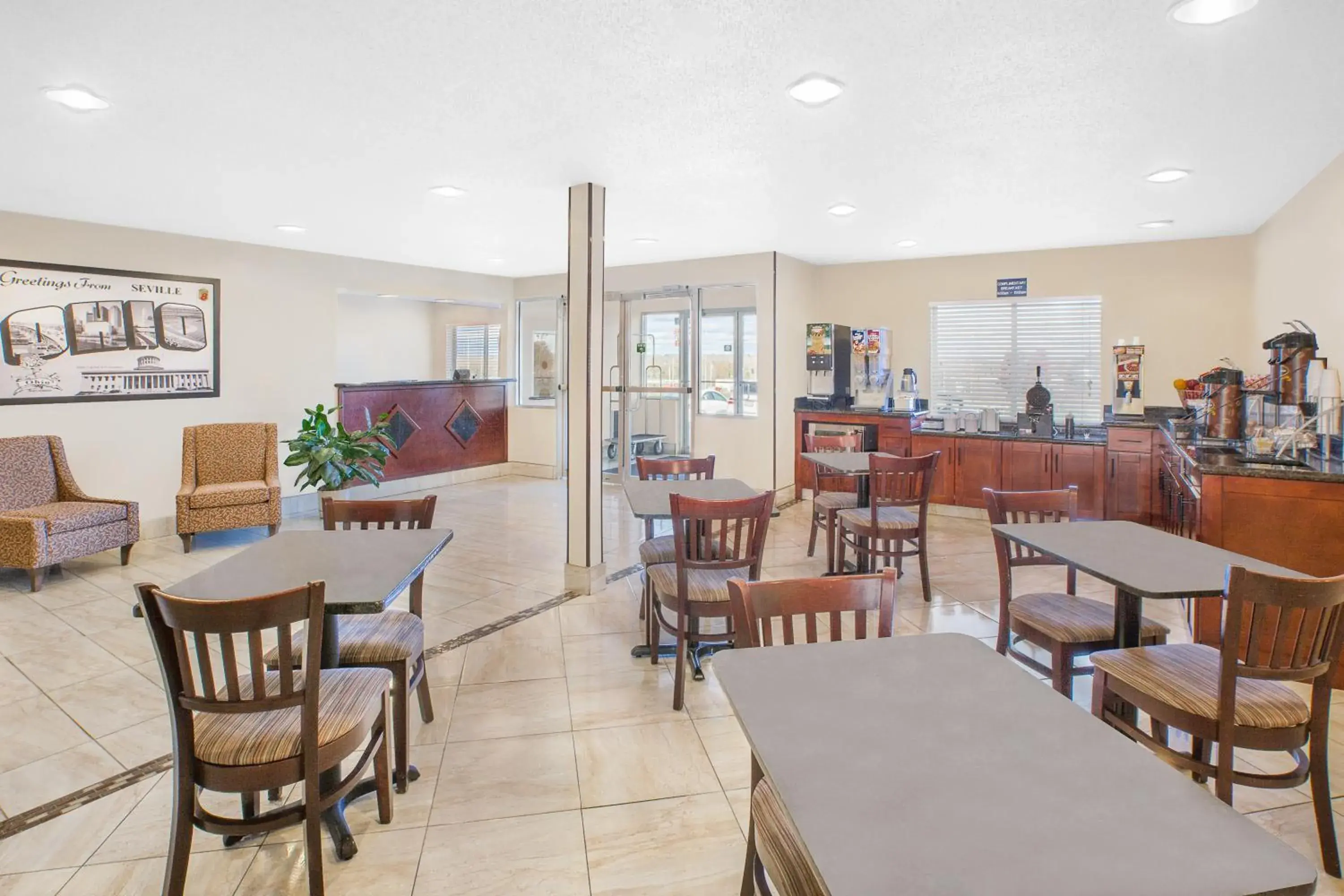 Lobby or reception in Super 8 by Wyndham Seville Lobby or reception in Super 8 by Wyndham Seville