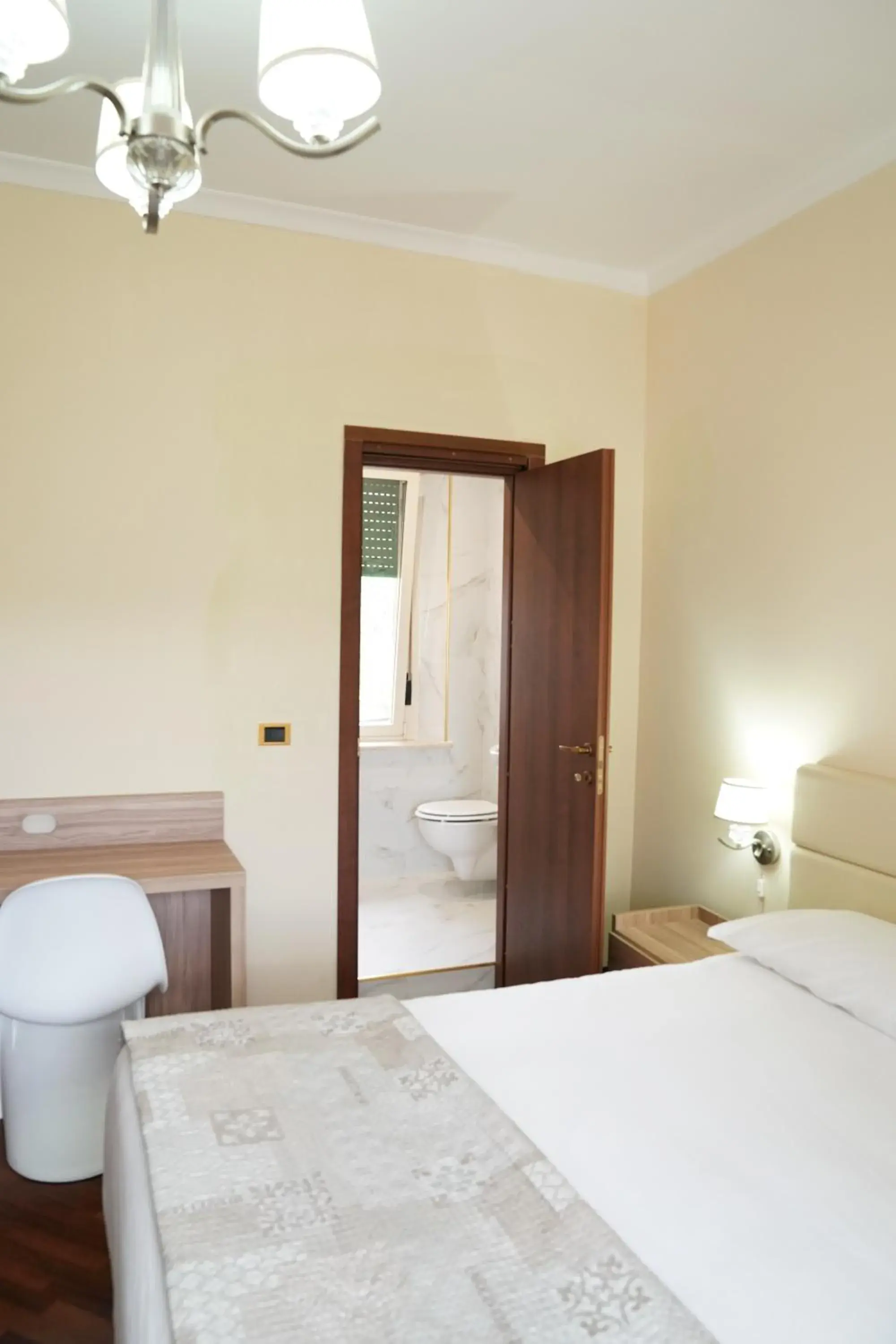 Double or Twin Room with Private Bathroom in Villa Princi Double or Twin Room with Private Bathroom in Villa Princi