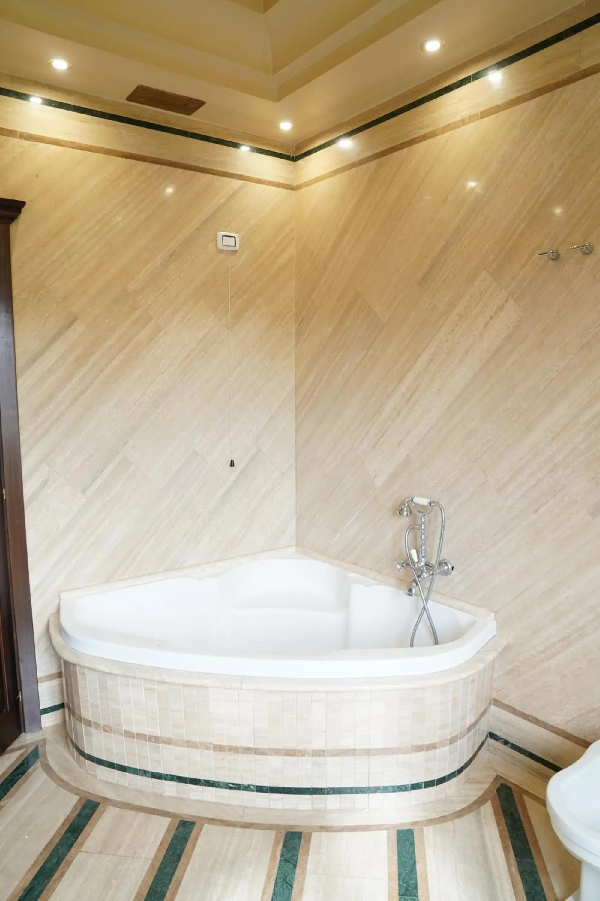 Quadruple Room with Private External Bathroom in Villa Princi Quadruple Room with Private External Bathroom in Villa Princi