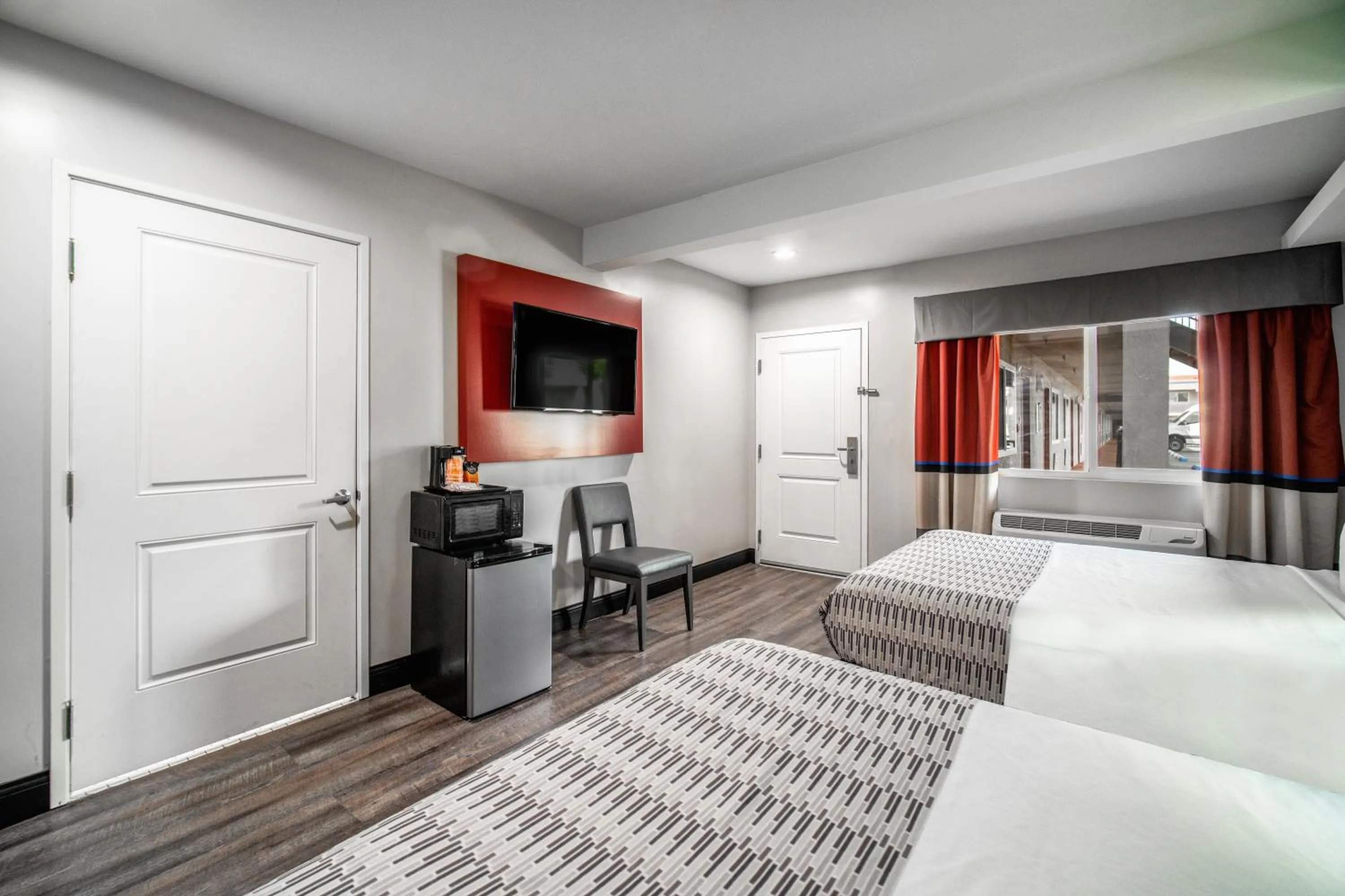 Bed in Rodeway Inn South Gate - Los Angeles South