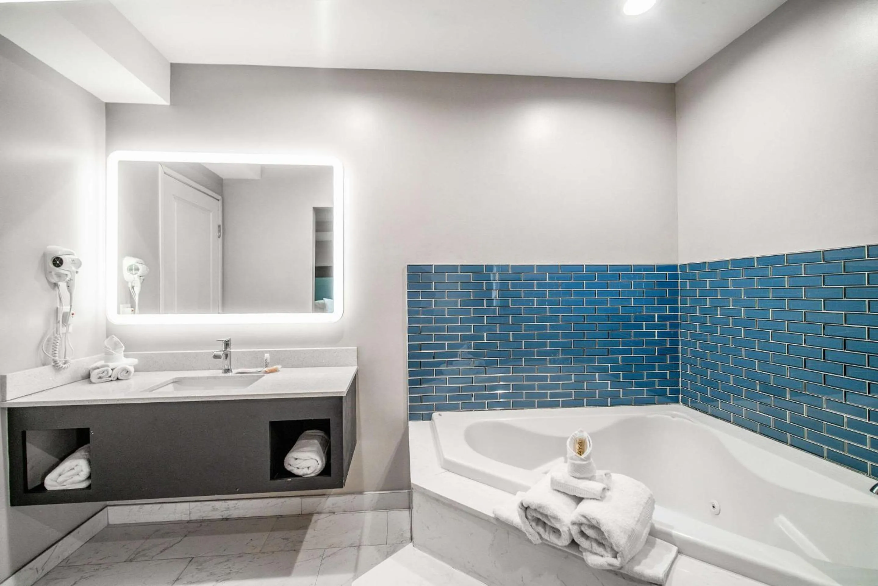 Bedroom in Rodeway Inn South Gate - Los Angeles South