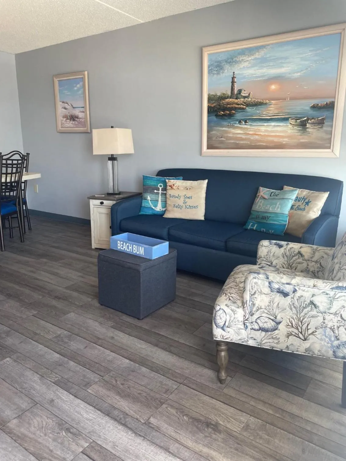 Living room in Acacia Beachfront Resort
