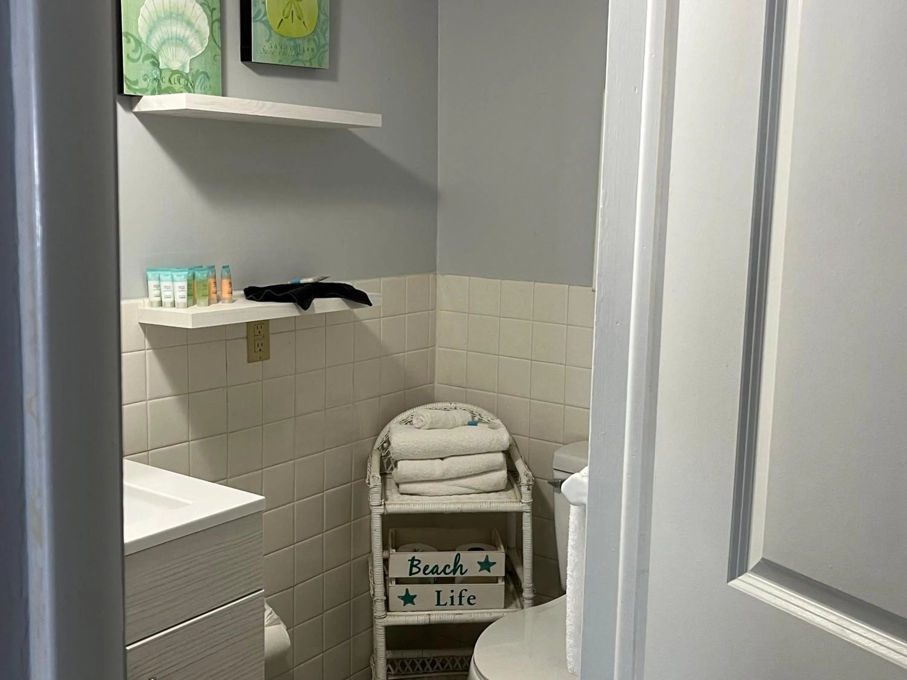 Bathroom in Acacia Beachfront Resort