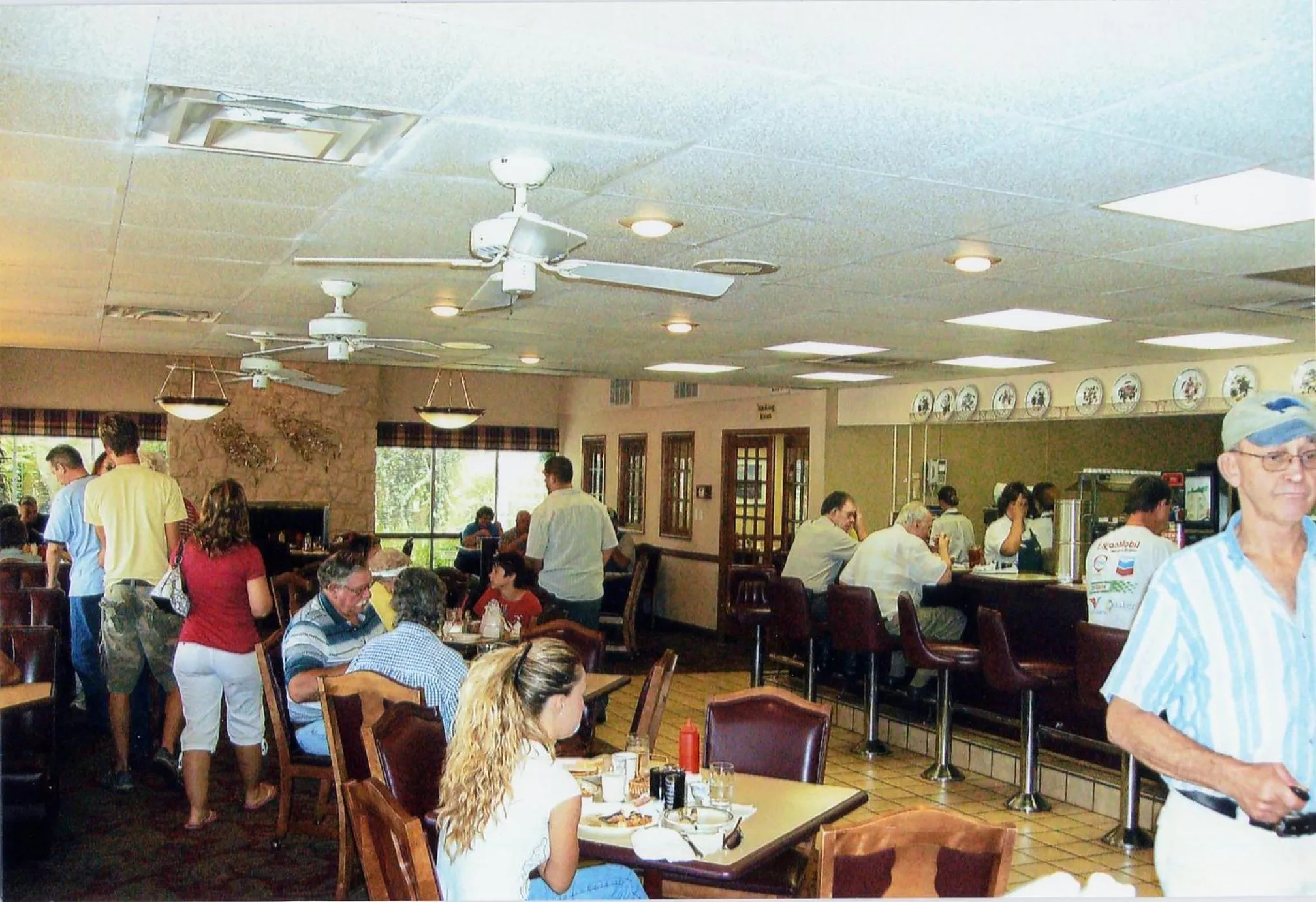 Restaurant/places to eat in Will Rogers Inn