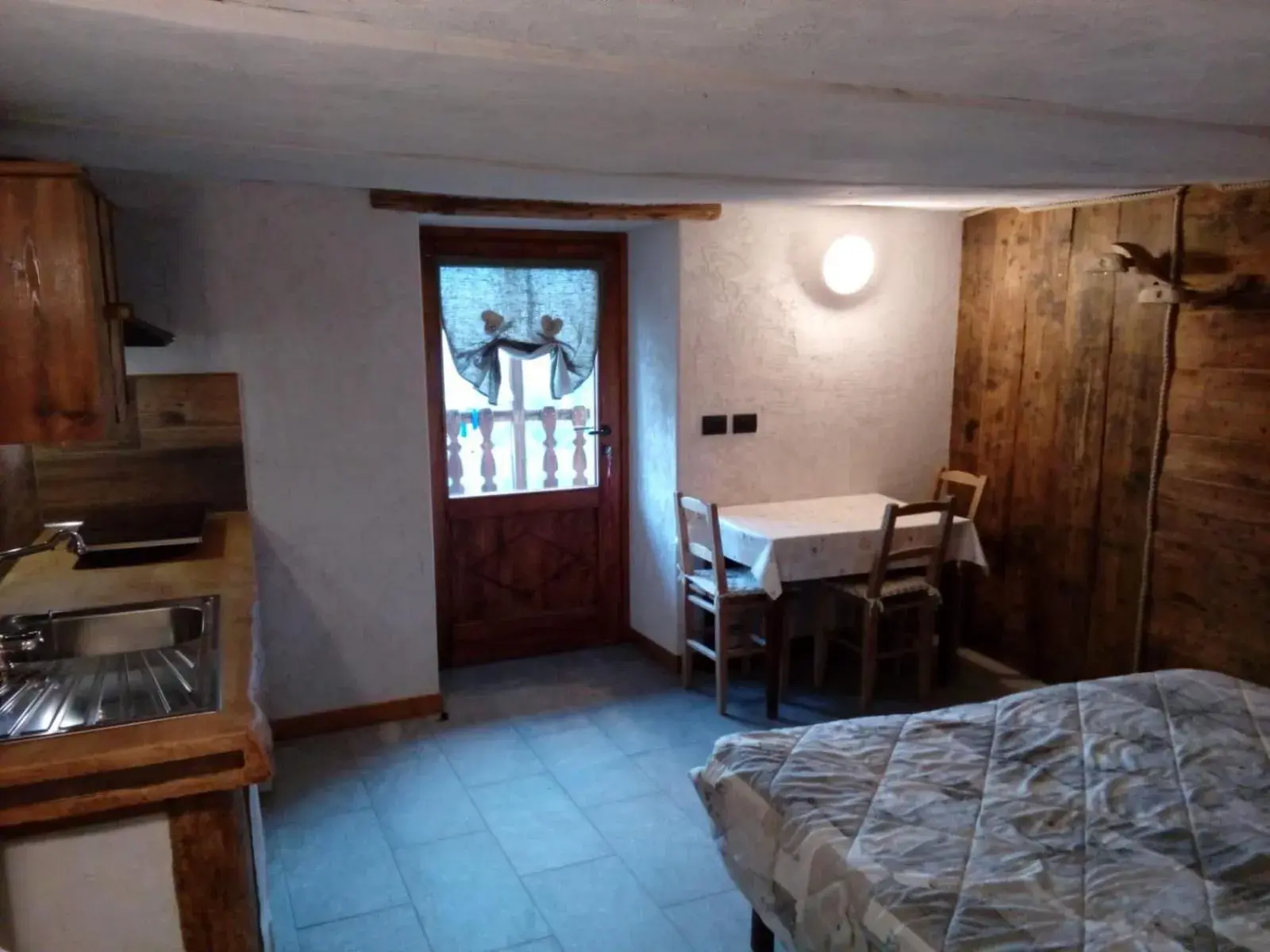 Family Room with Mountain View in Agri-b&b Lou Col Family Room with Mountain View in Agri-b&b Lou Col