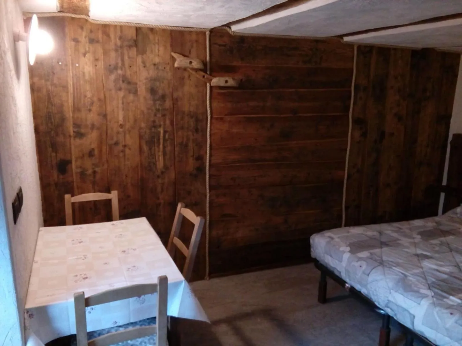 Photo of the whole room, Bed in Agri-b&b Lou Col