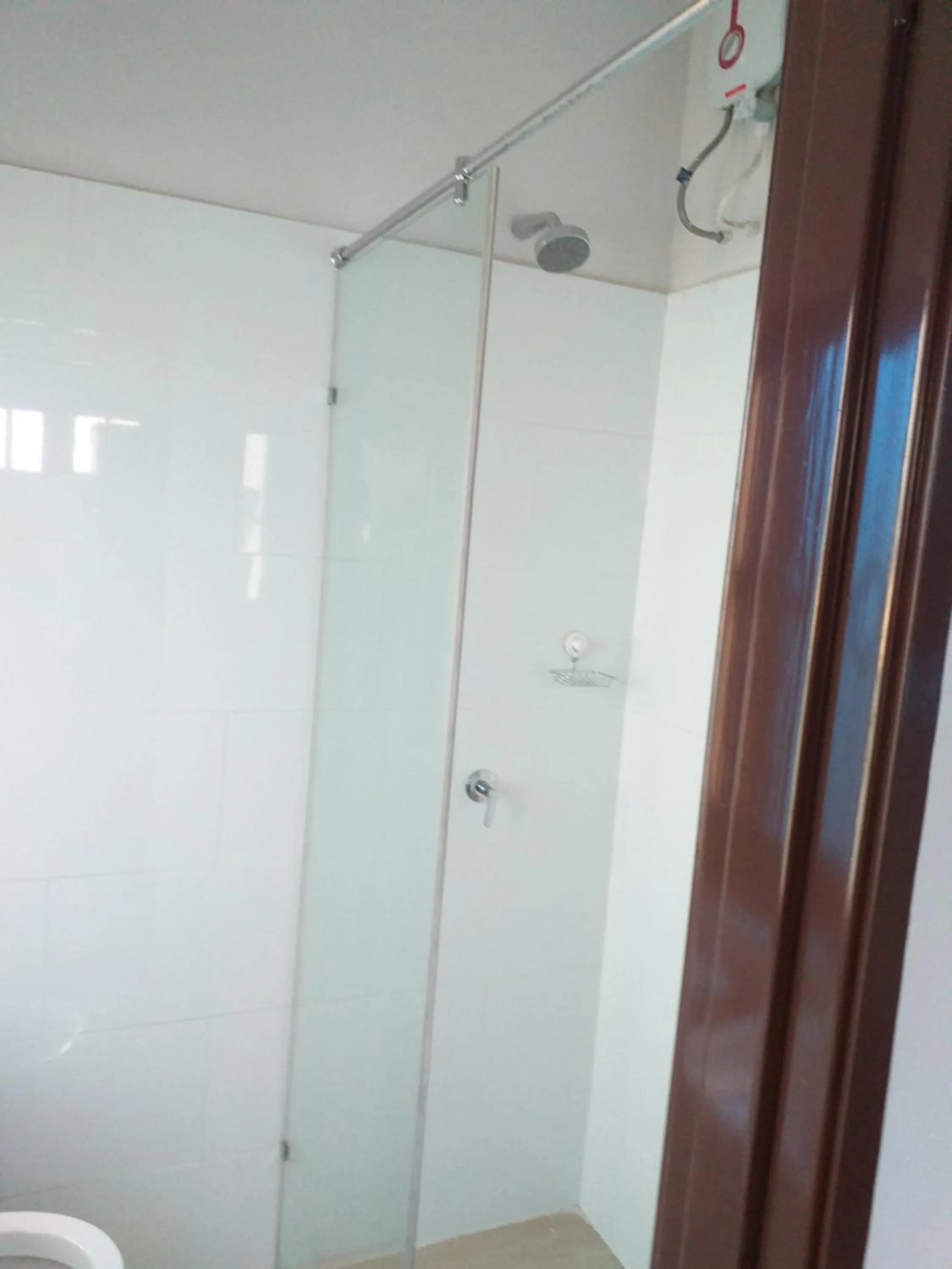Shower in Hotel Peking