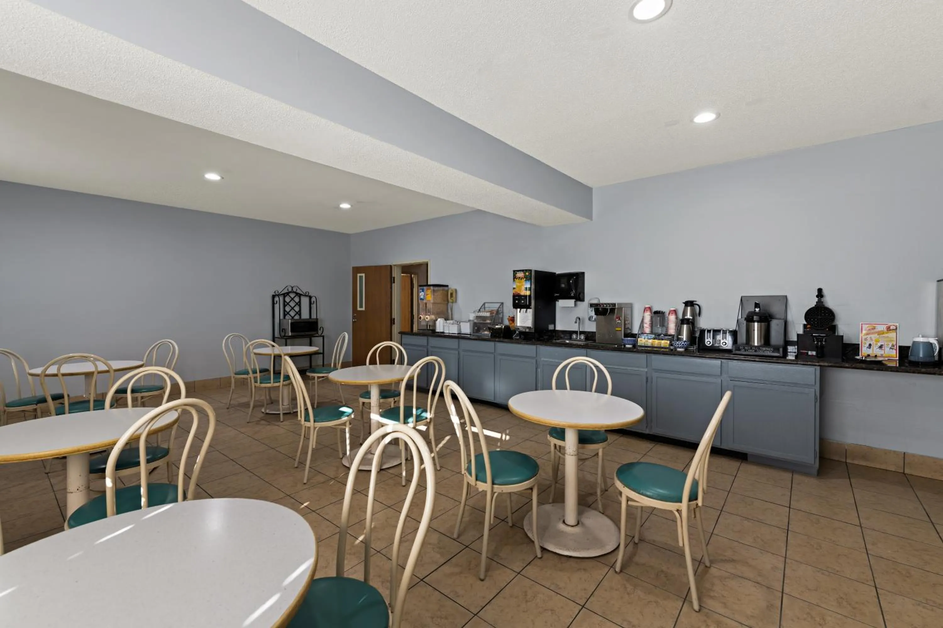 Restaurant/places to eat in Red Lion Inn &amp; Suites Gretna - Omaha SW