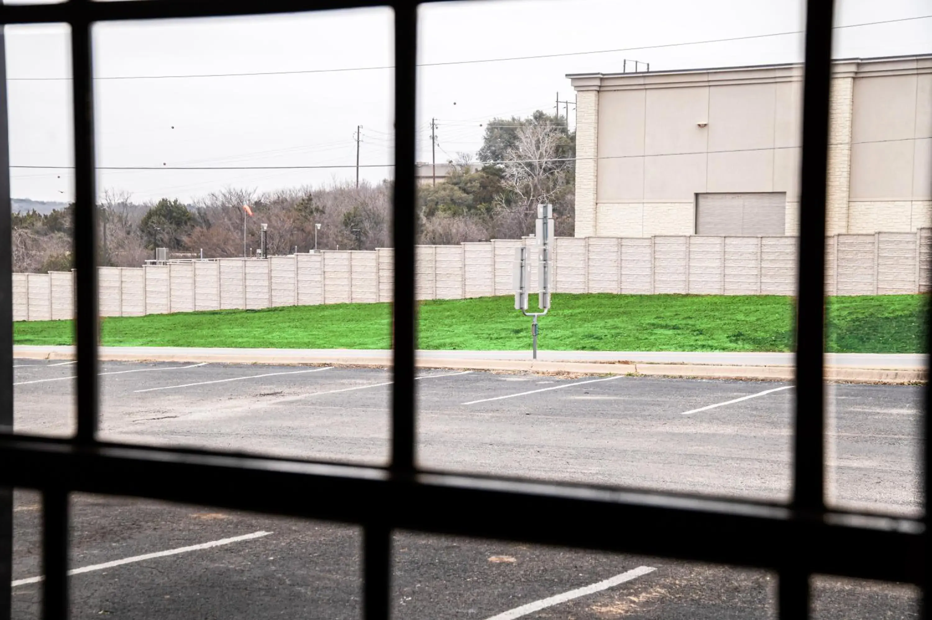 Parking in Lake View Inn Parking in Lake View Inn