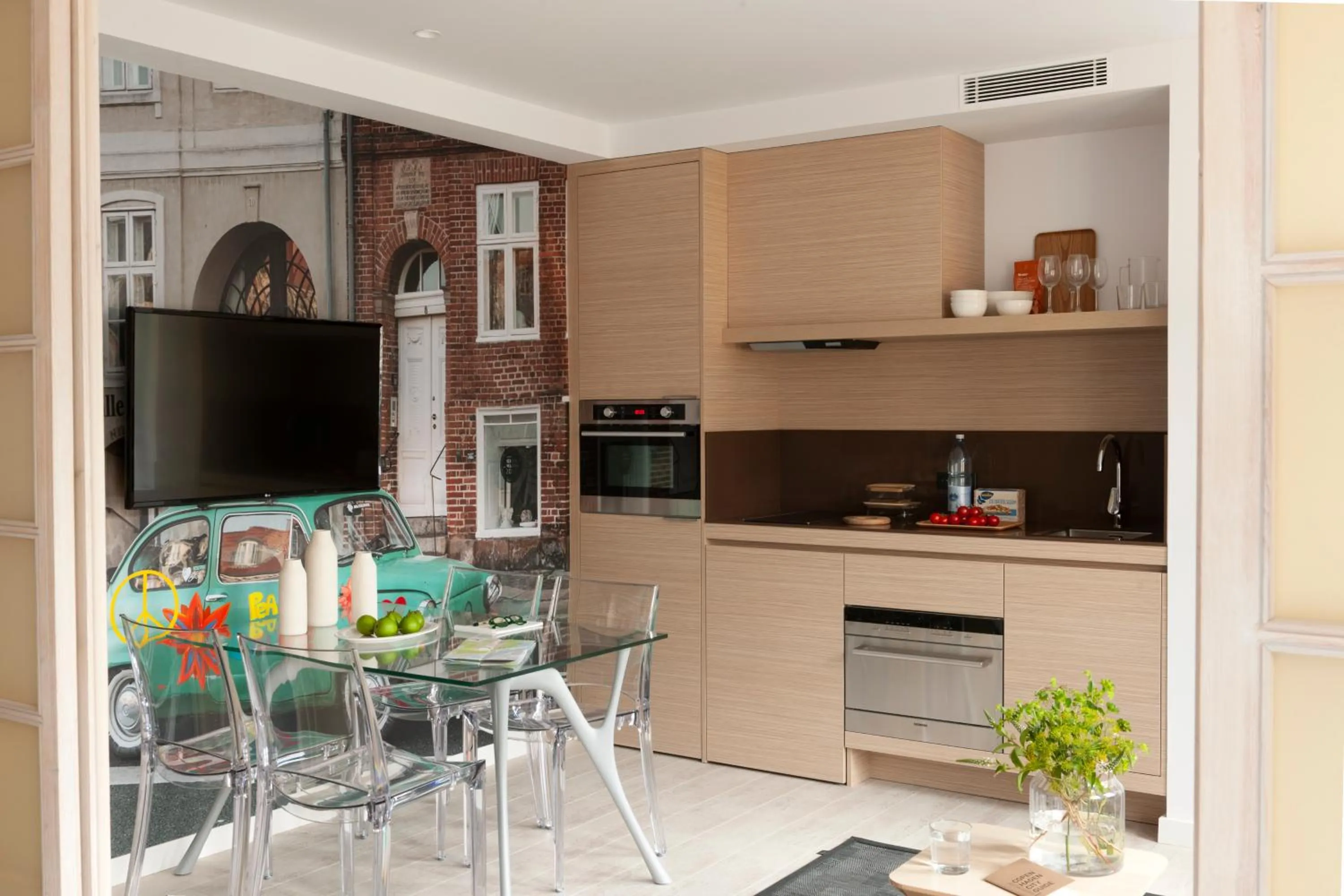 TV and multimedia in Eric Vökel Boutique Apartments - Copenhagen Suites