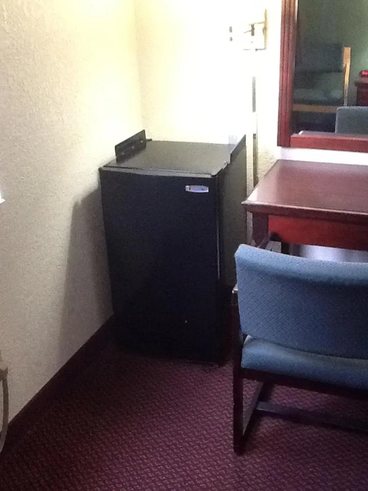 Living room in Super 8 by Wyndham Kennett