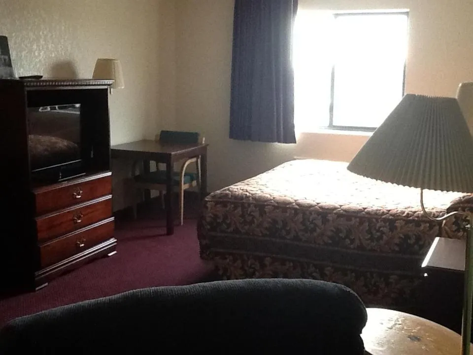 Bed in Super 8 by Wyndham Kennett