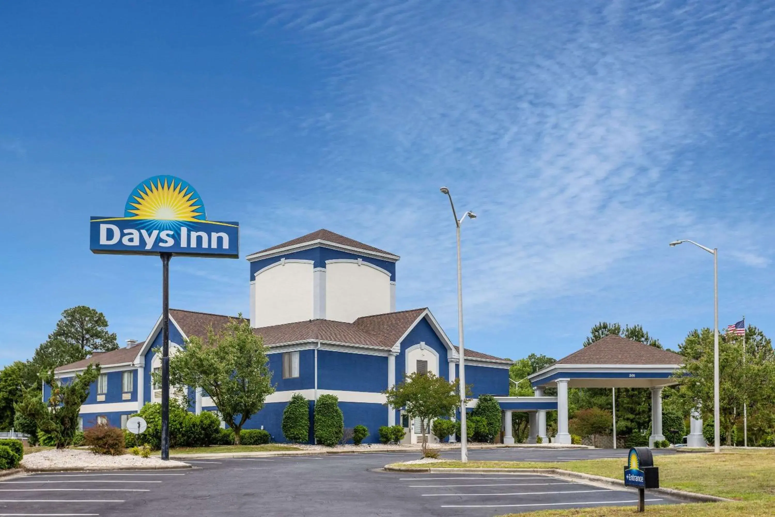Days Inn by Wyndham Louisburg Days Inn by Wyndham Louisburg