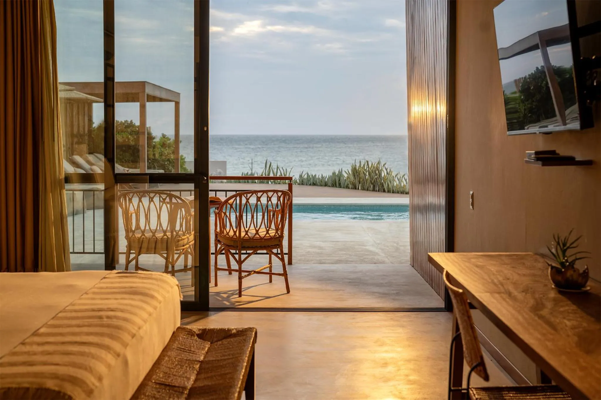 Balcony/Terrace, Bed in Norte Suites Boutique