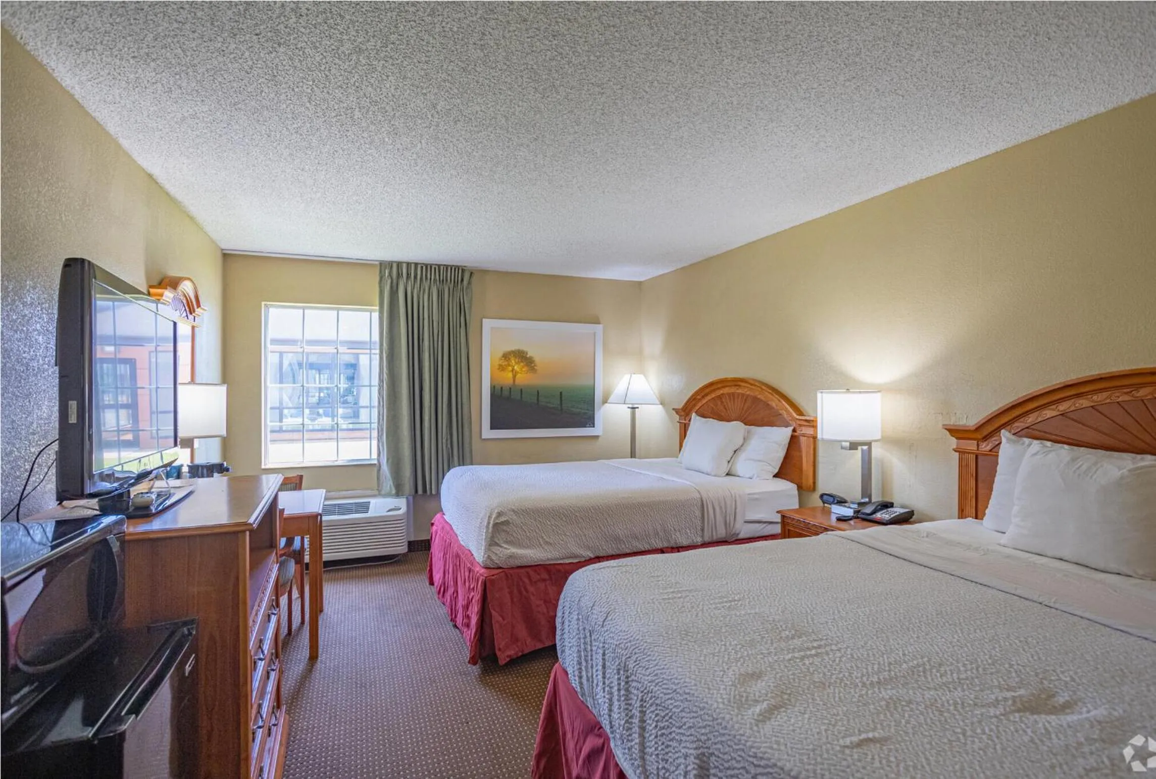 Bedroom, Bed in Days Inn by Wyndham Pauls Valley