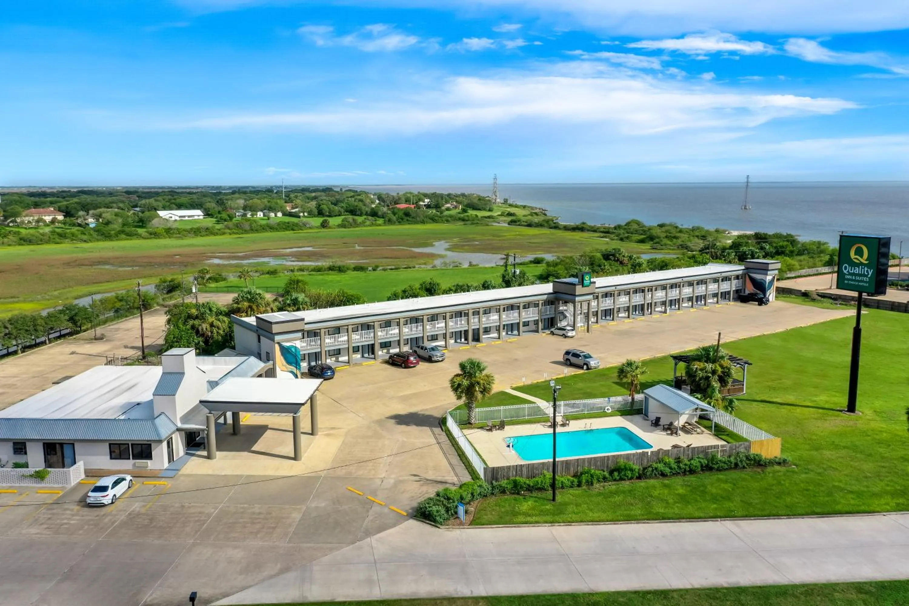 Quality Inn & Suites Port Lavaca near Lighthouse Beach