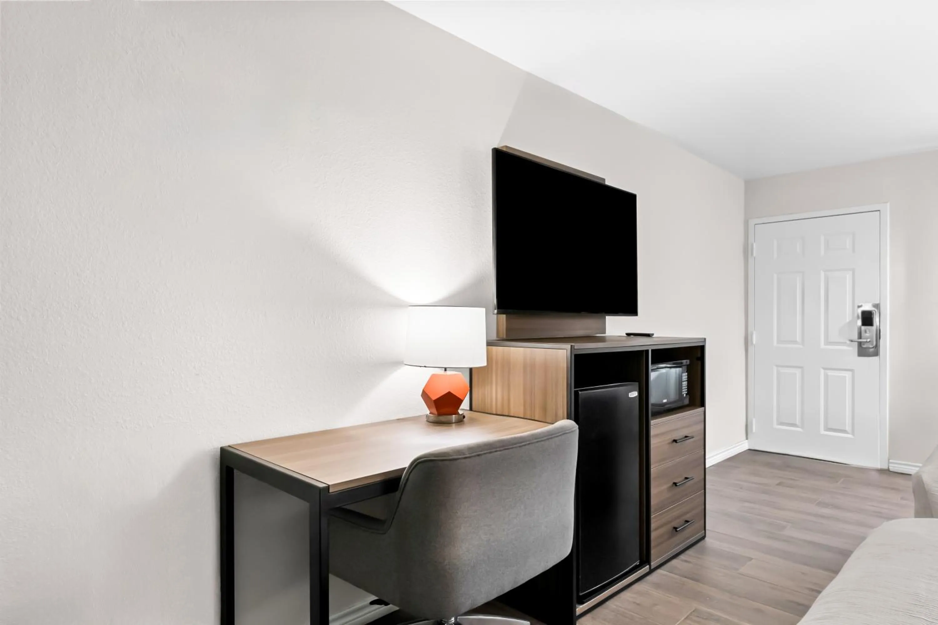 Quality Inn & Suites Port Lavaca near Lighthouse Beach