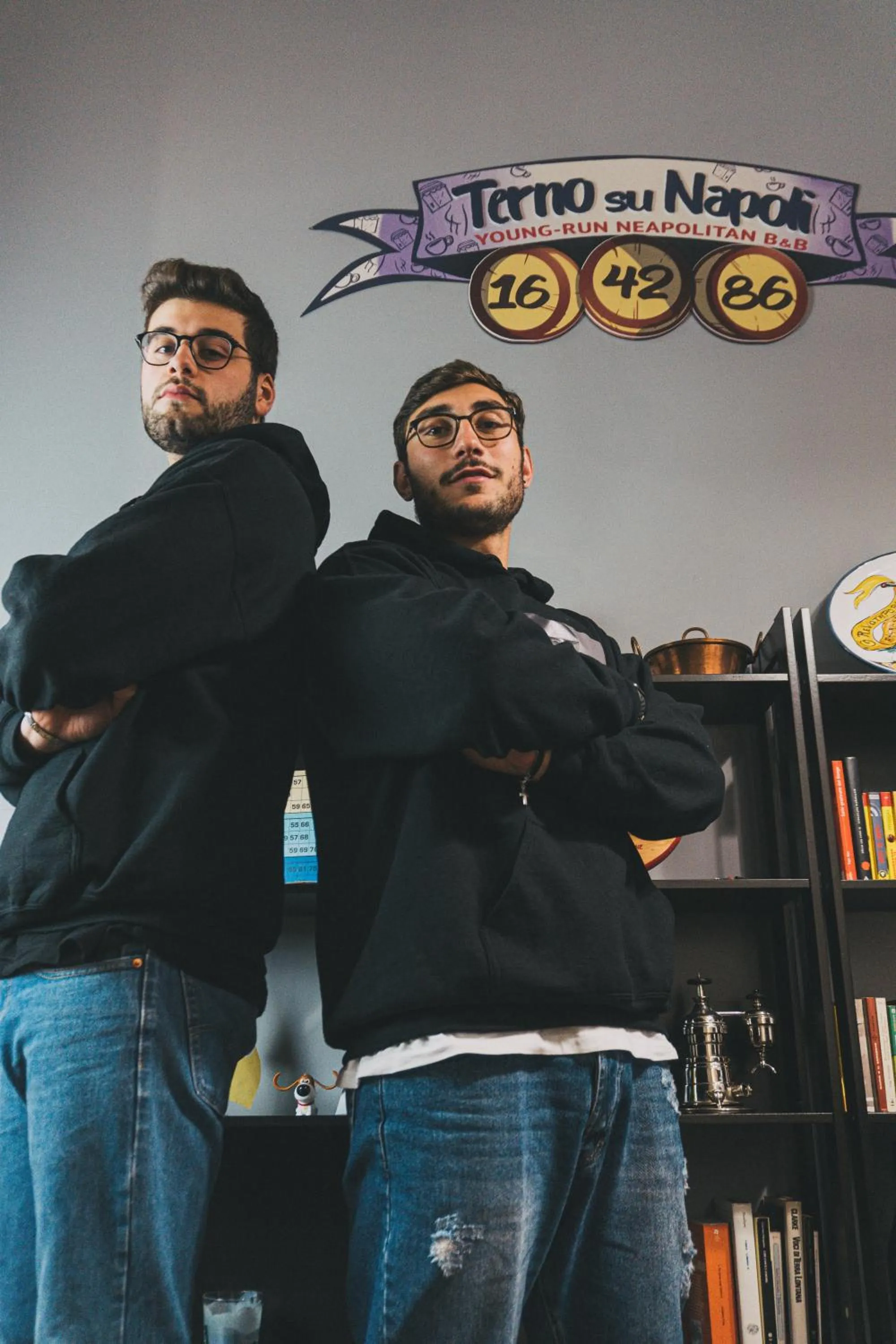 Staff in Terno su Napoli
