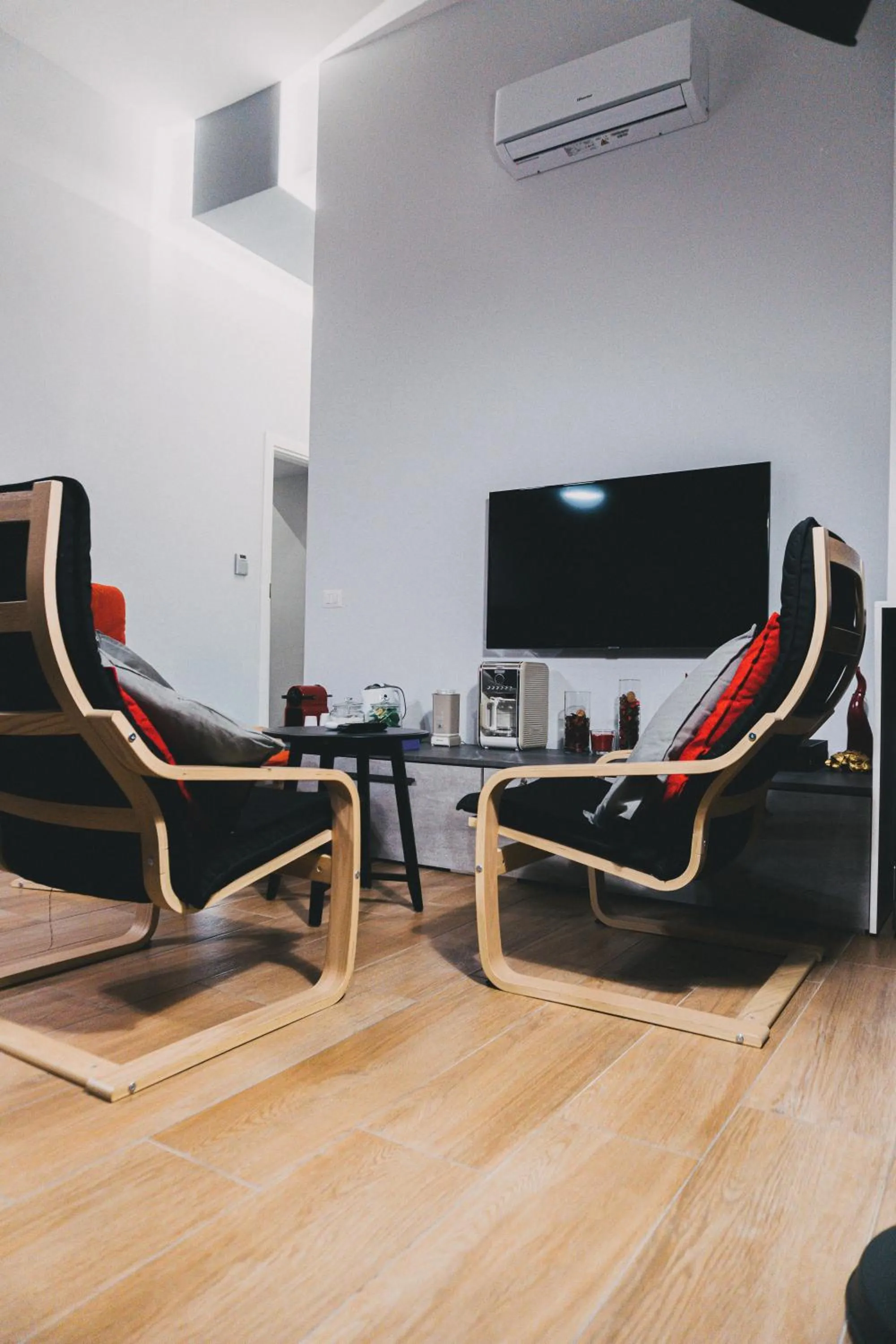 Communal lounge/ TV room in Terno su Napoli
