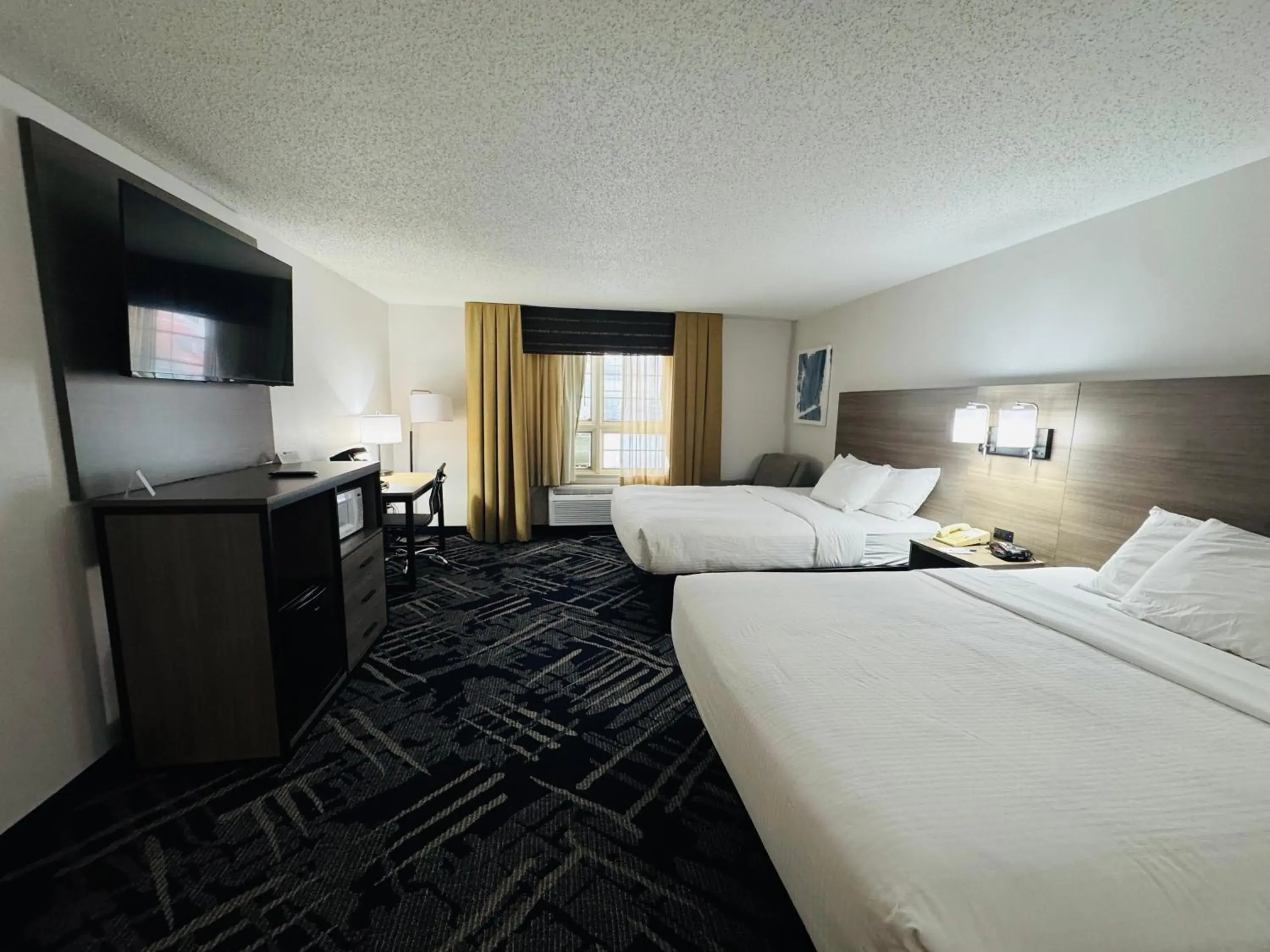 Bed in Best Western Sault Ste. Marie Bed in Best Western Sault Ste. Marie