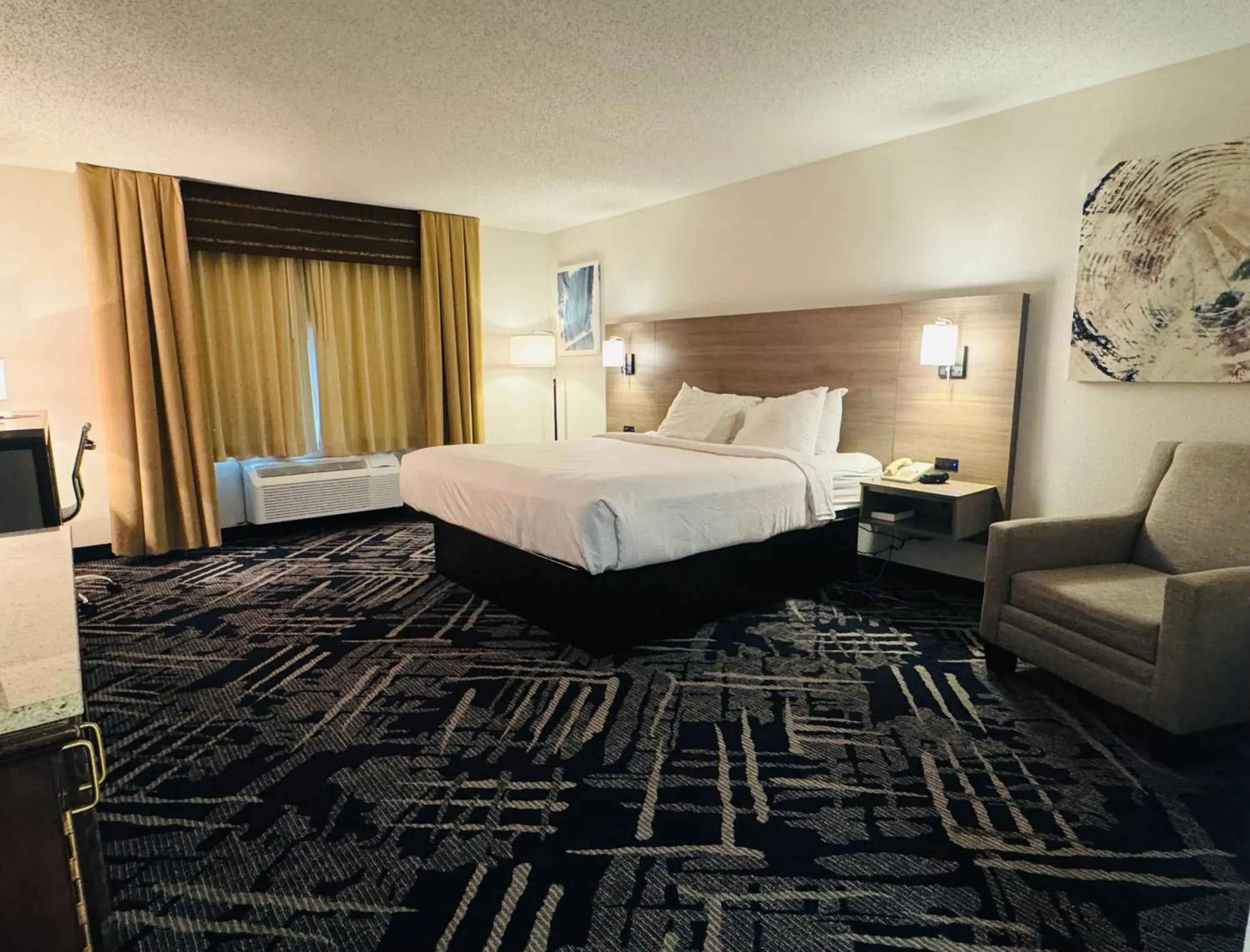 Bed in Best Western Sault Ste. Marie Bed in Best Western Sault Ste. Marie