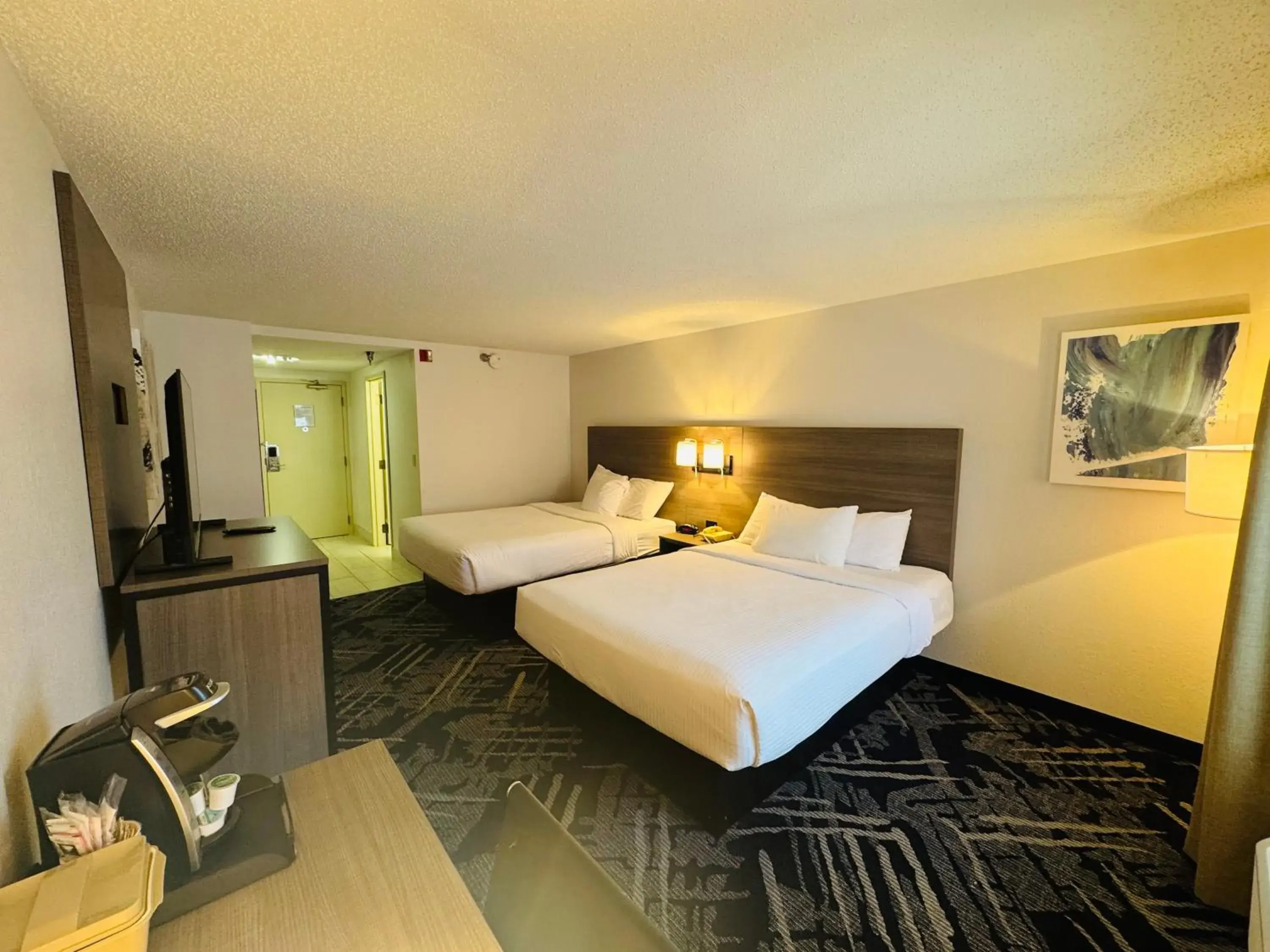 Bed in Best Western Sault Ste. Marie Bed in Best Western Sault Ste. Marie