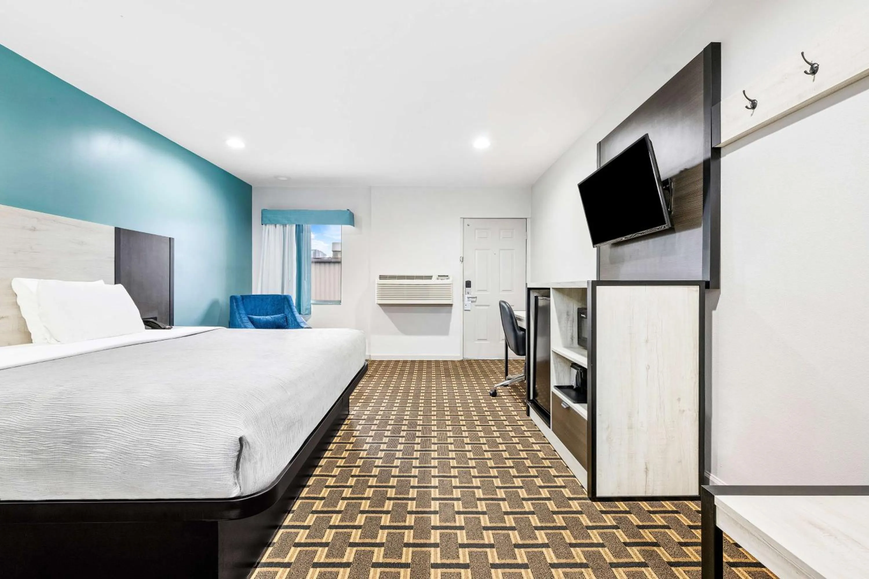 Bedroom, Bed in SureStay by Best Western Huntsville University Area